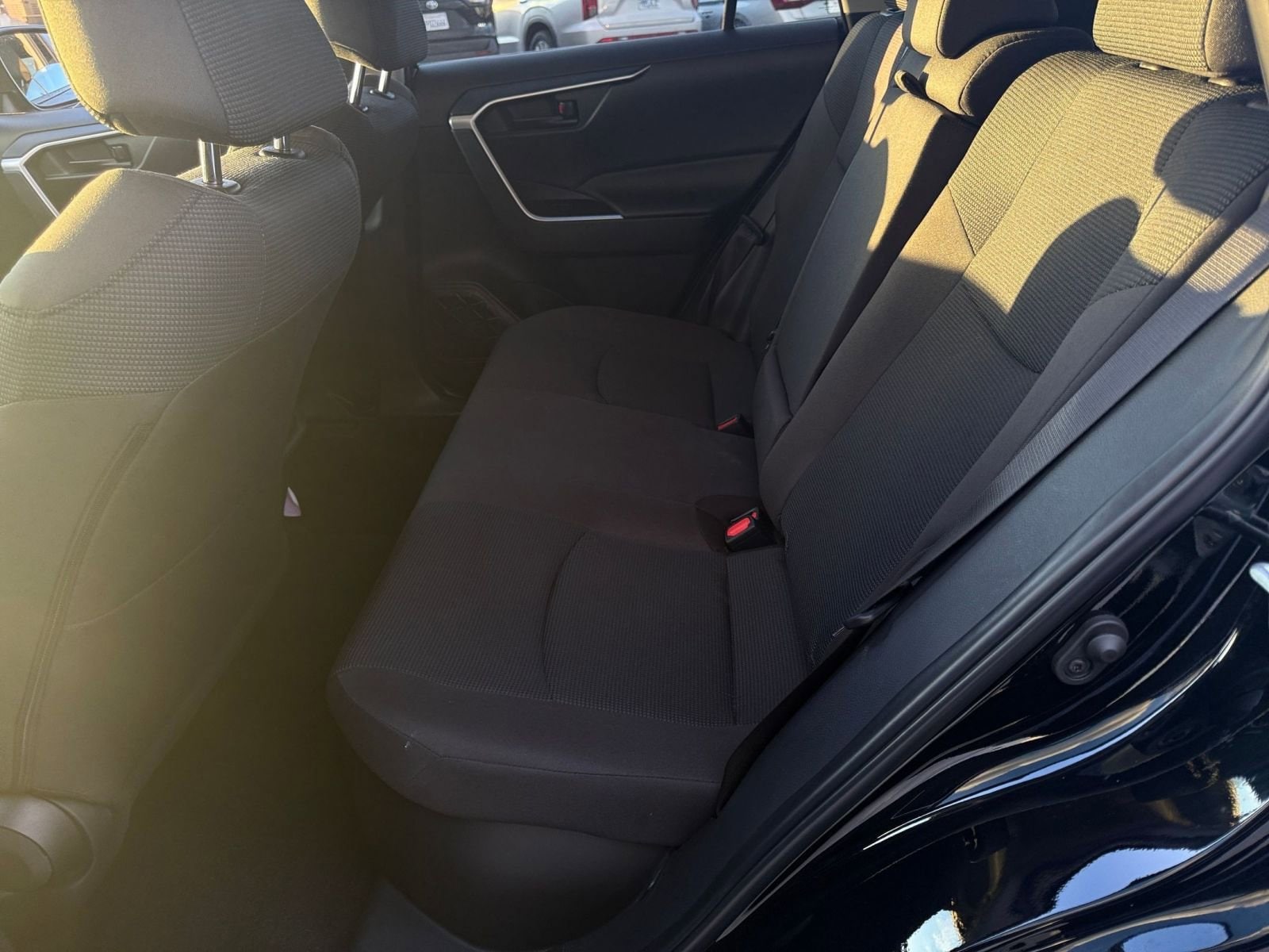 Thumbnail: 2025 Toyota RAV4 - 25