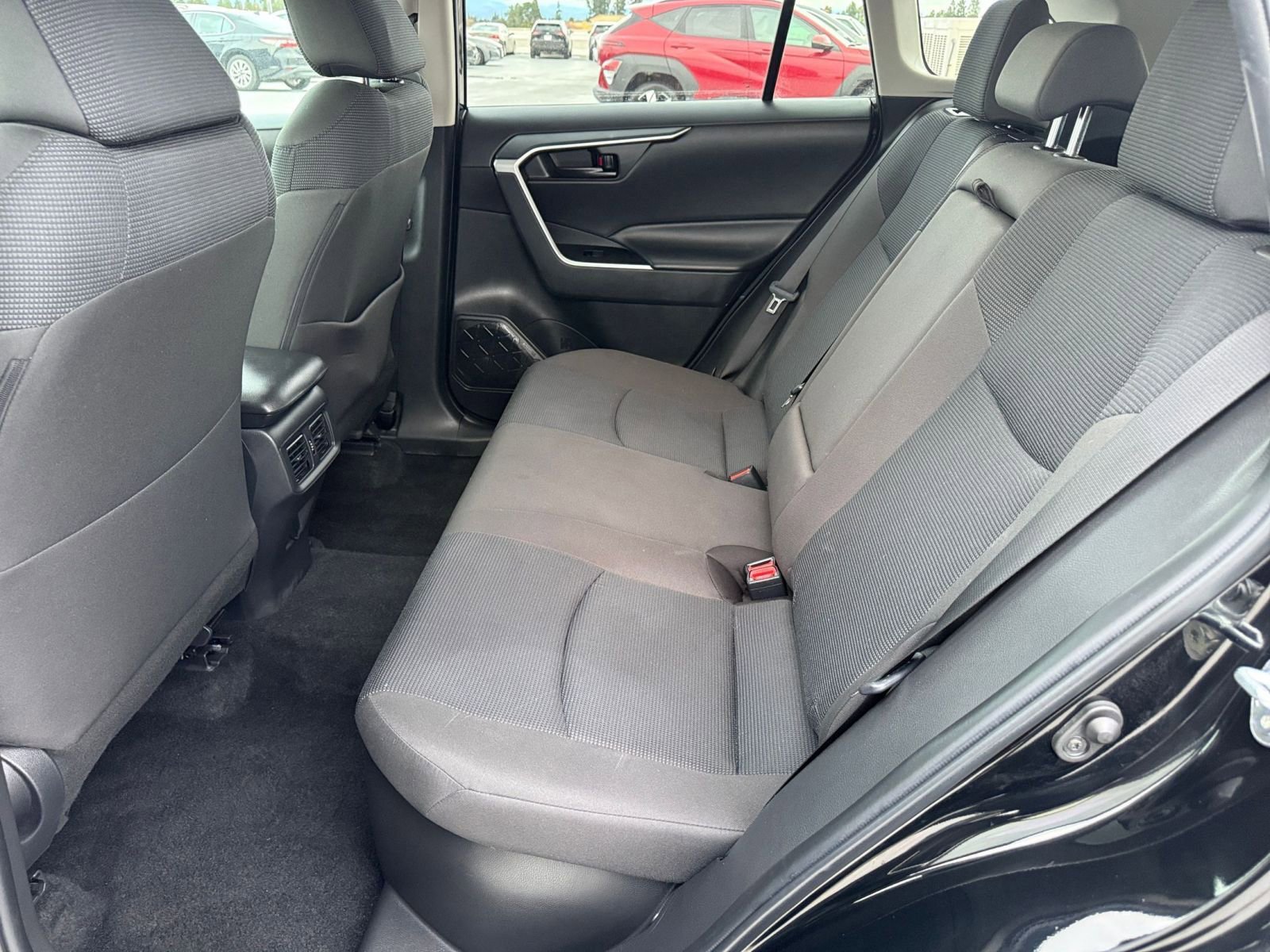 Thumbnail: 2025 Toyota RAV4 - 24