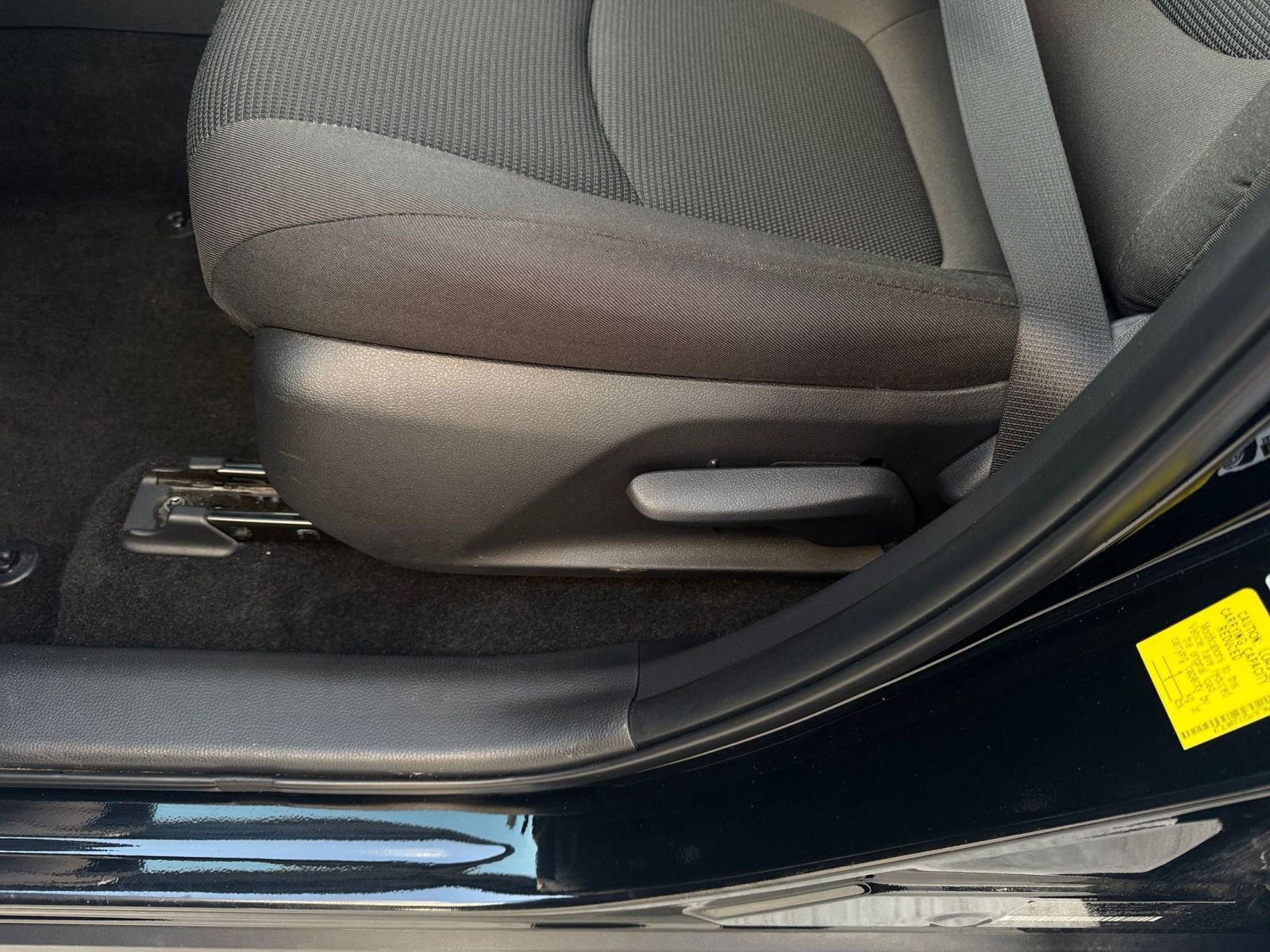 Thumbnail: 2025 Toyota RAV4 - 23