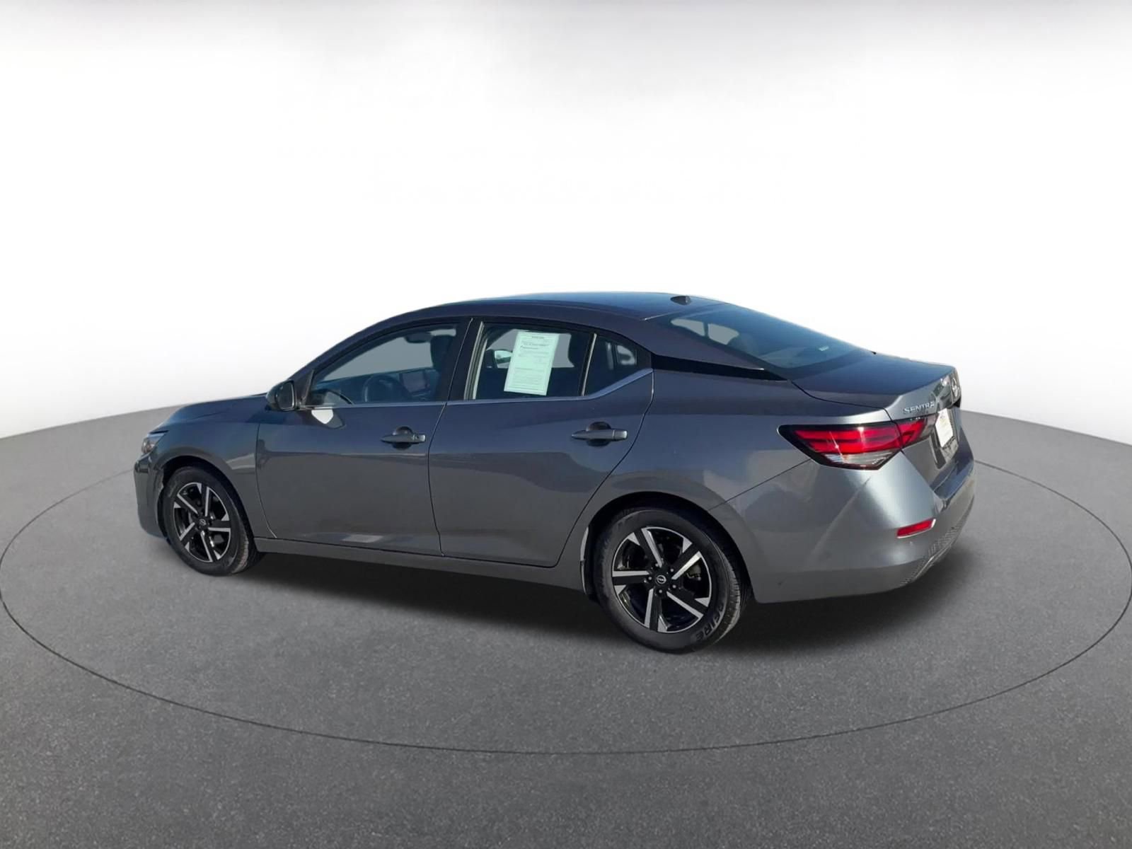 Thumbnail: 2025 Nissan Sentra - 10