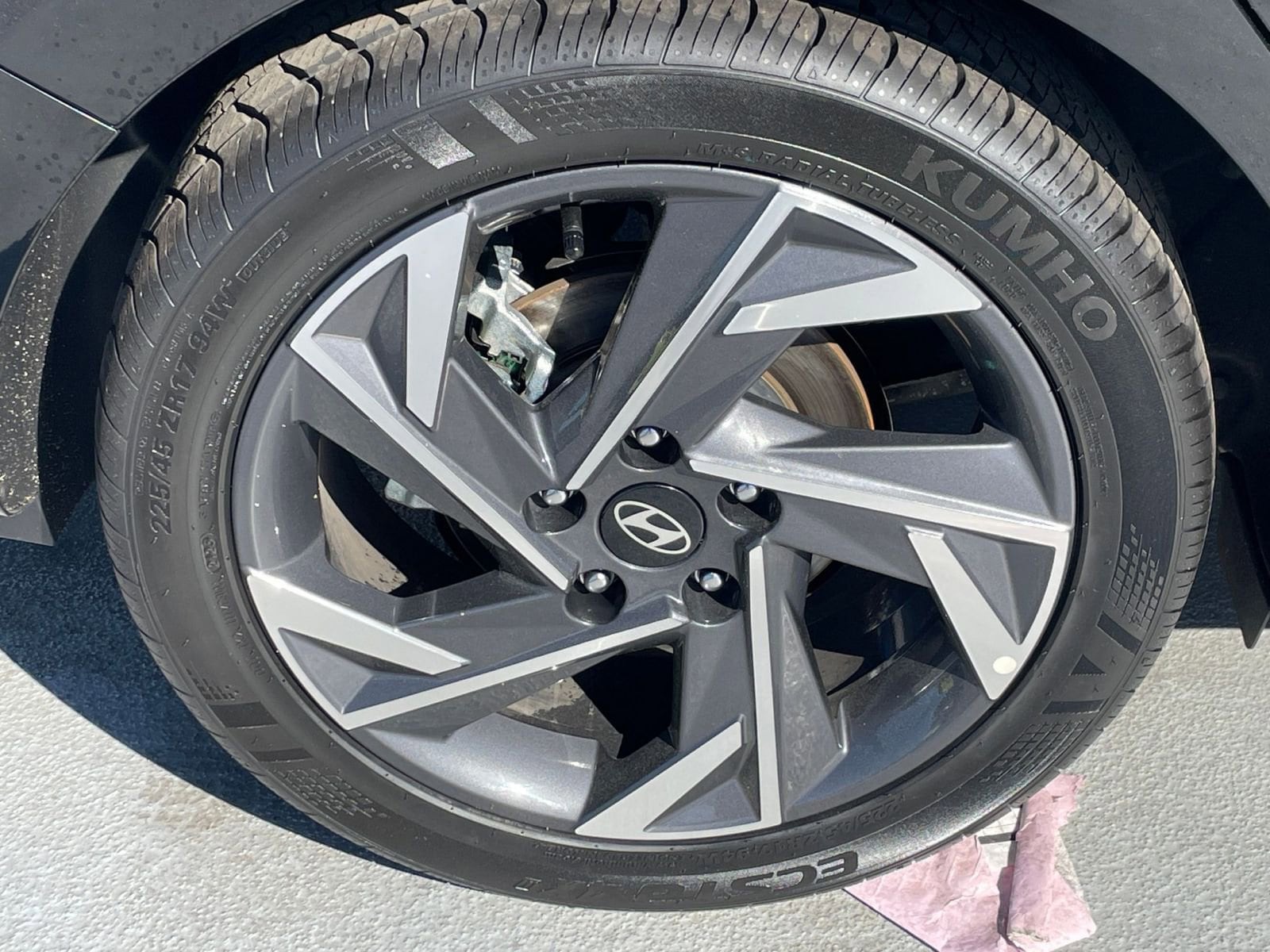 Thumbnail: 2025 Hyundai Elantra - 32
