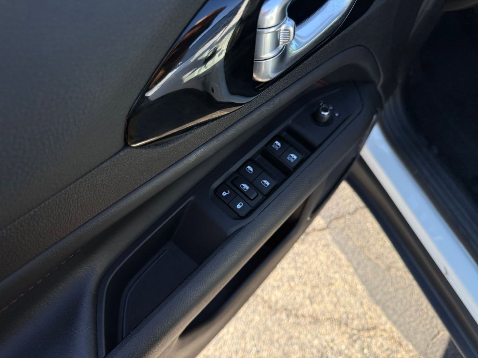 Thumbnail: 2025 Jeep Compass - 20