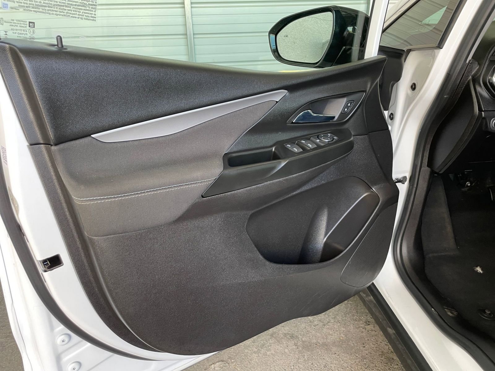 Thumbnail: 2023 Chevrolet Bolt EV - 23