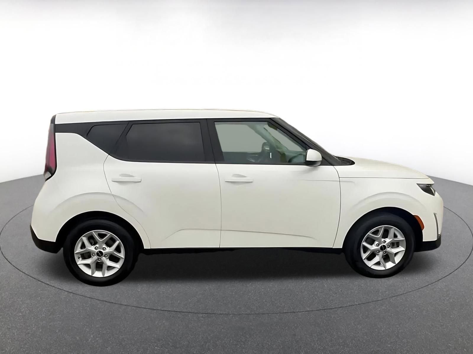 Thumbnail: 2025 Kia Soul - 16