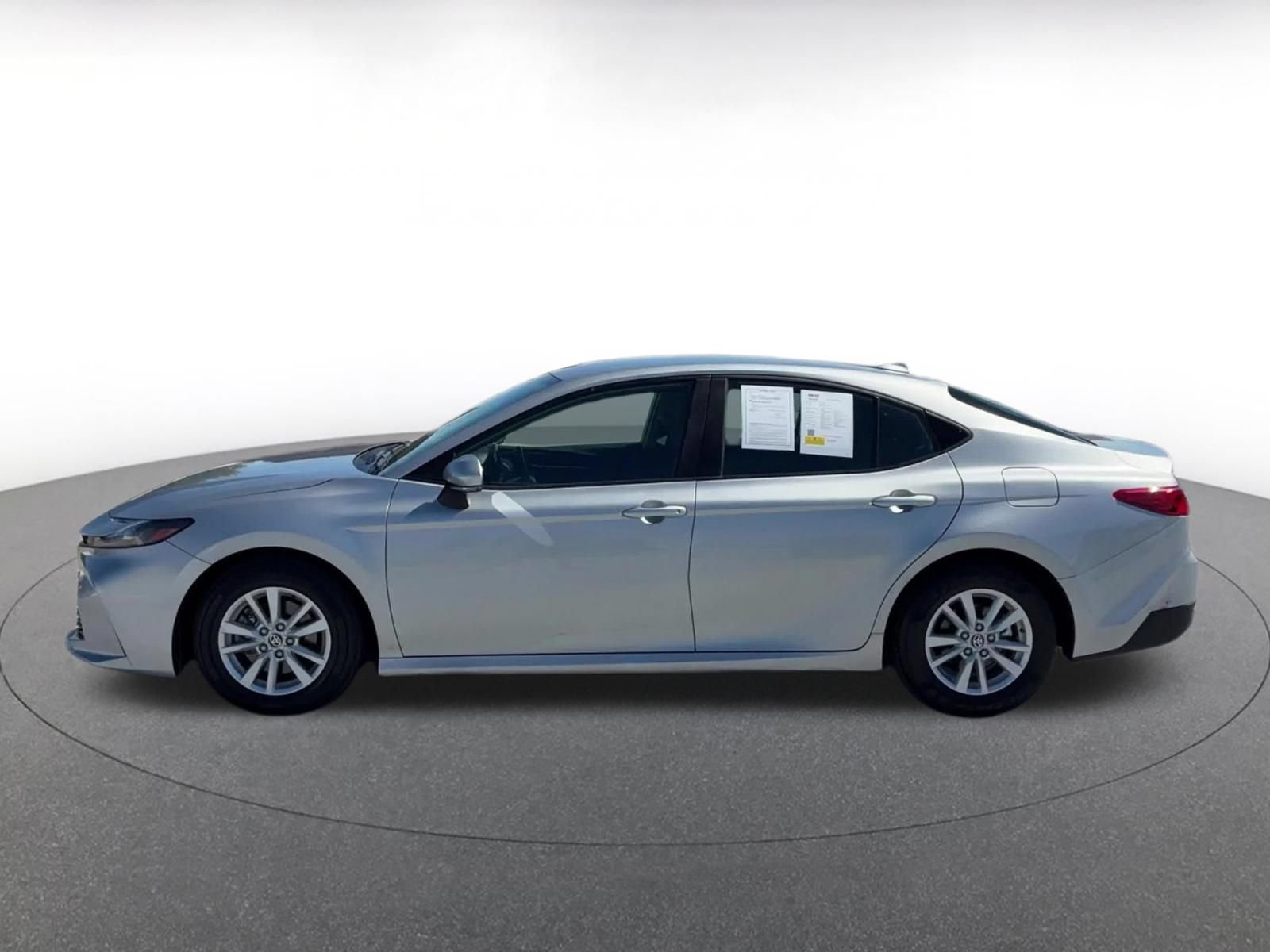 Thumbnail: 2025 Toyota Camry - 9
