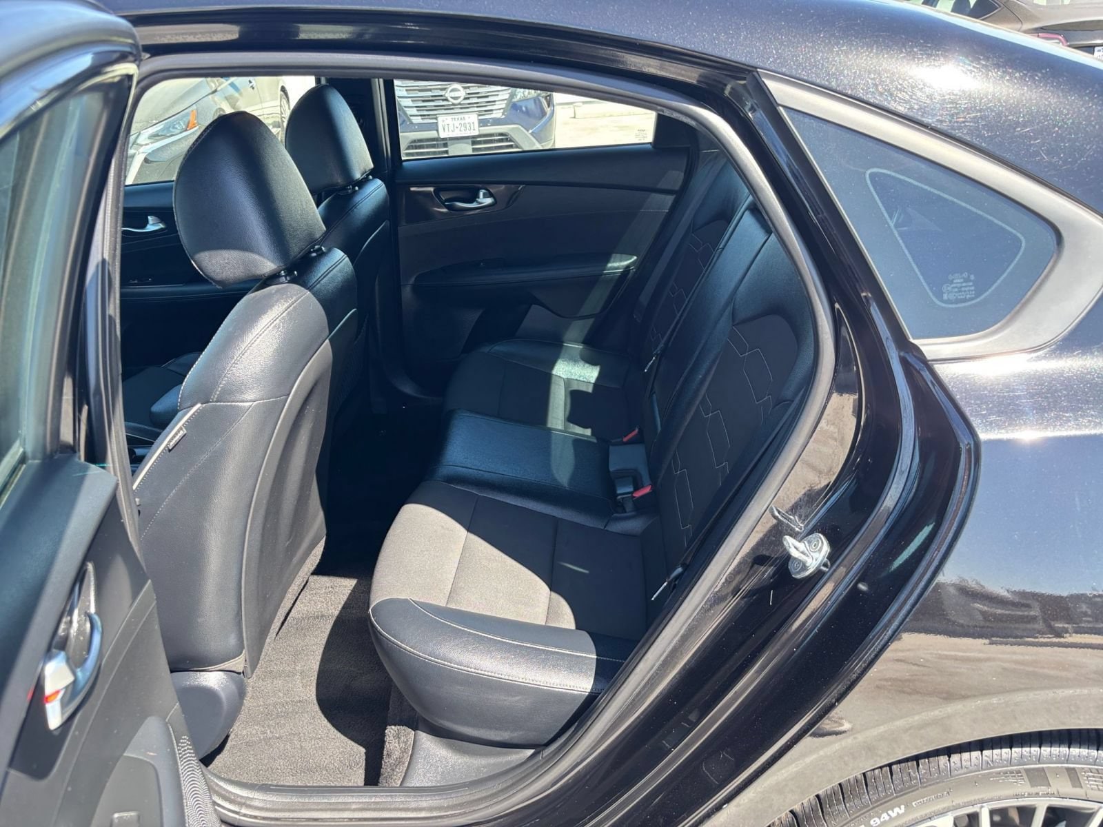 Thumbnail: 2023 Kia Forte - 25