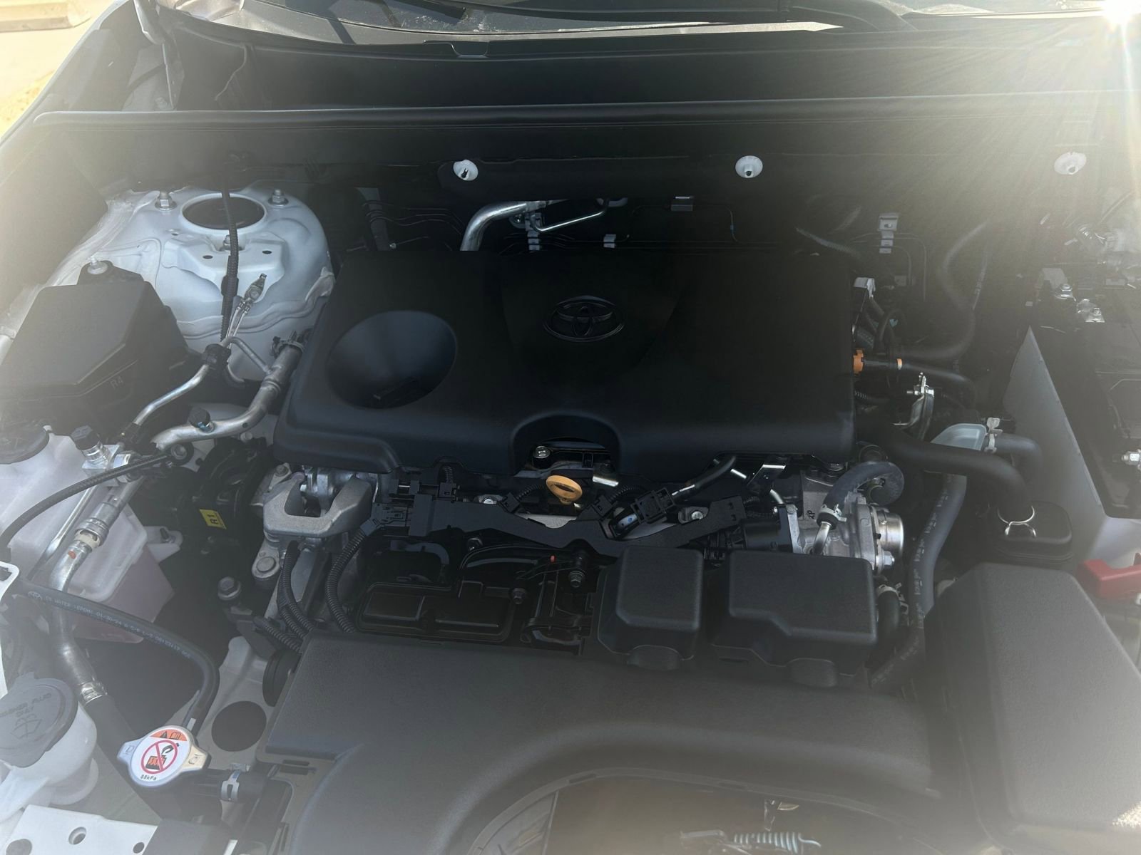 Thumbnail: 2024 Toyota RAV4 - 32