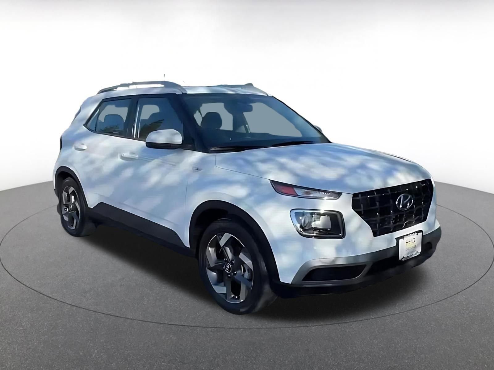 Thumbnail: 2025 Hyundai Venue - 2