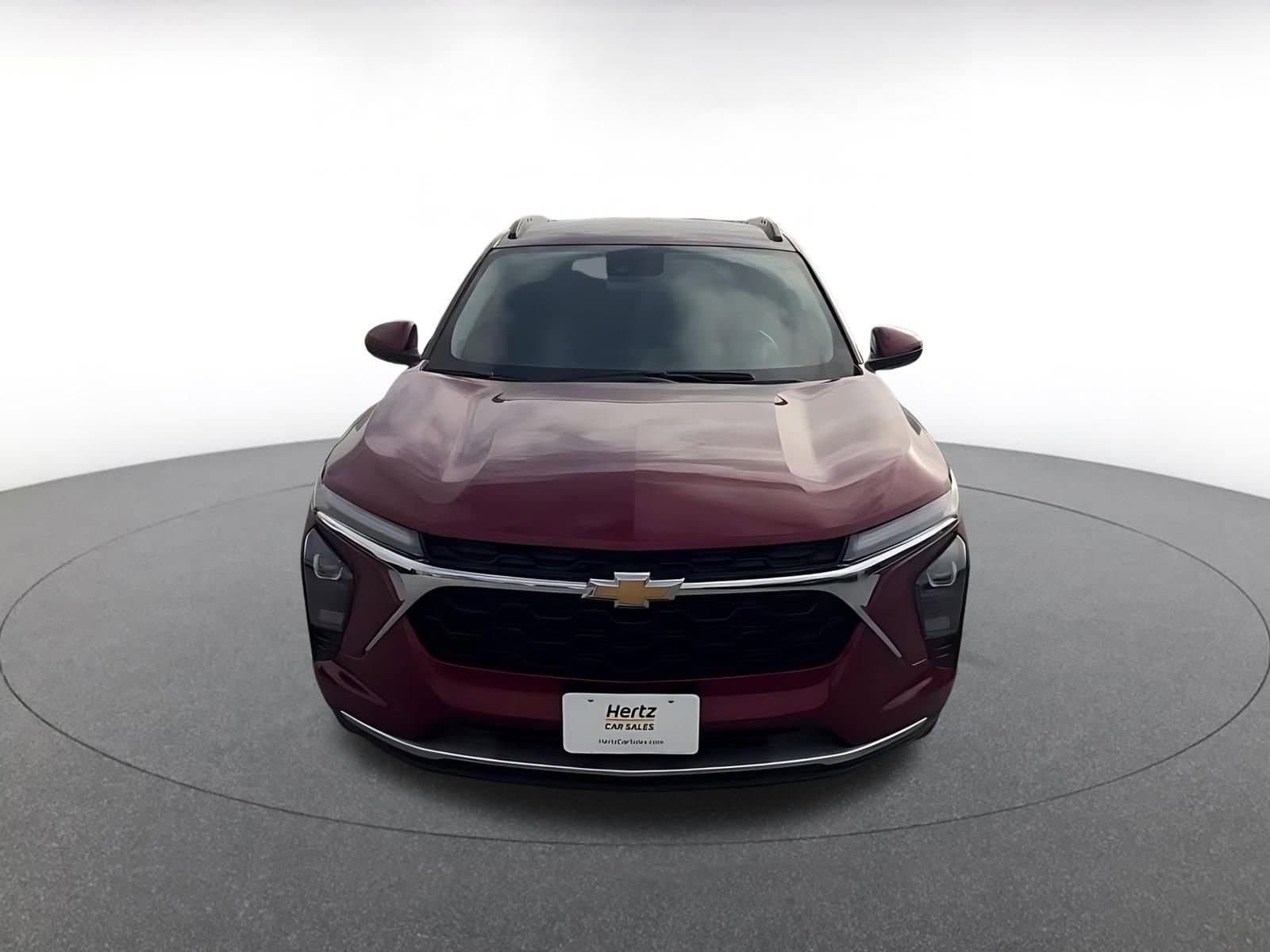 Thumbnail: 2025 Chevrolet Trax - 3