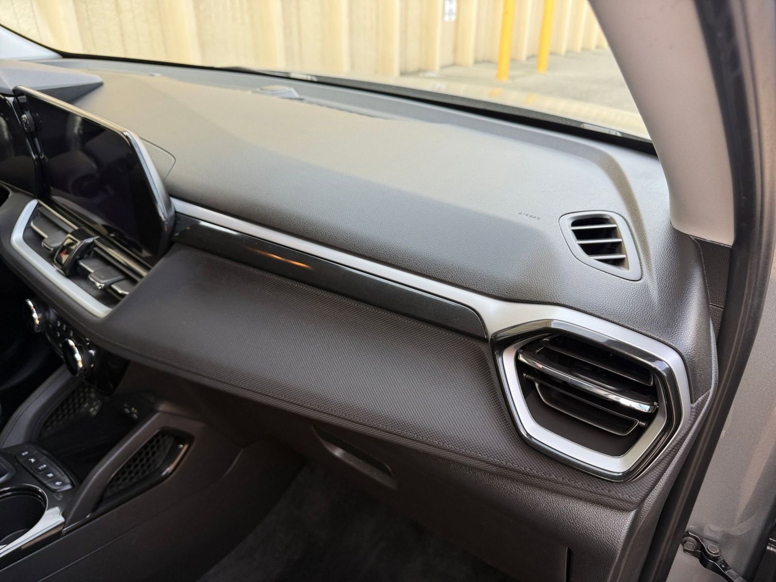 Thumbnail: 2025 Chevrolet TrailBlazer - 33