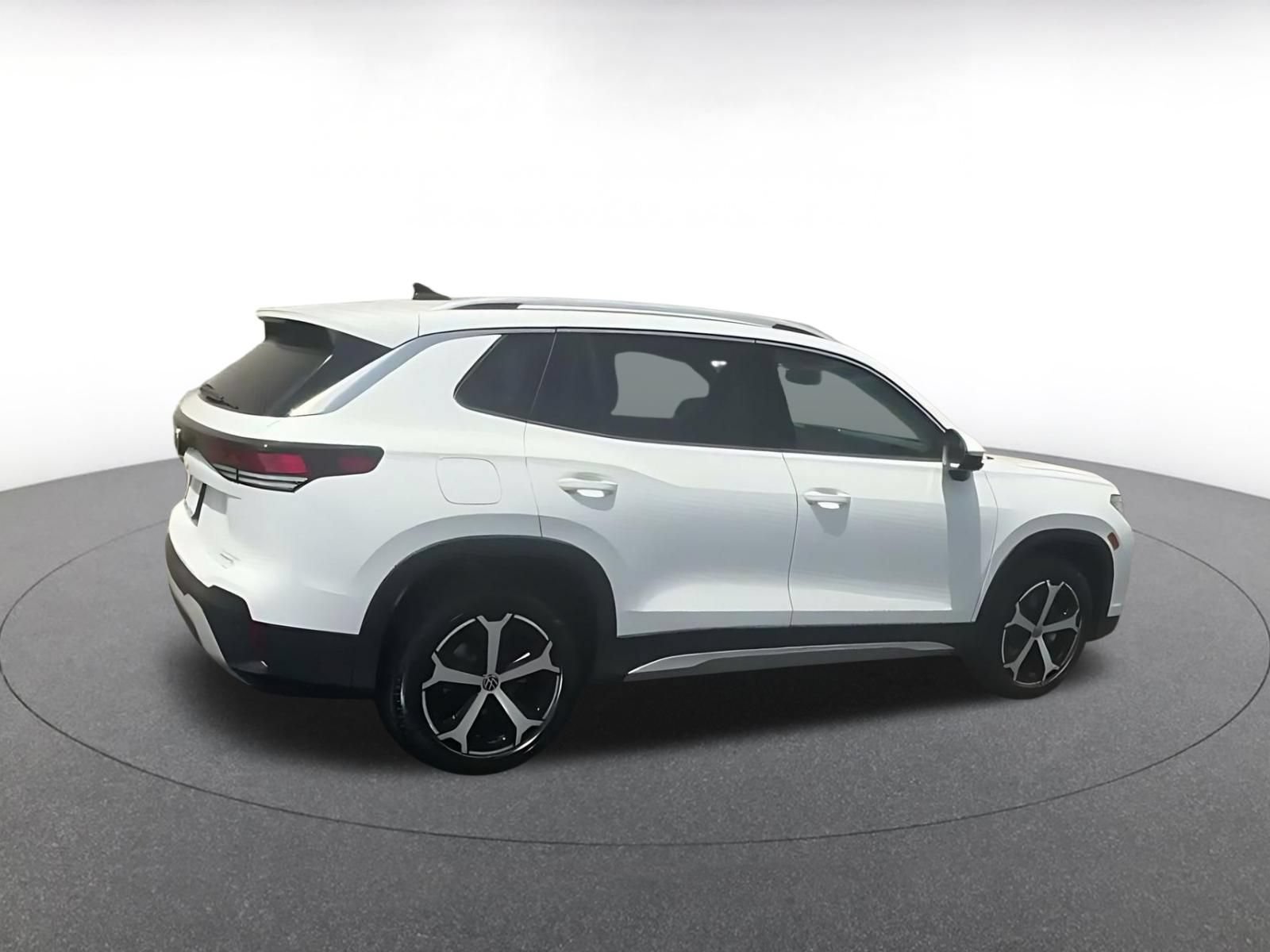 Thumbnail: 2026 Volkswagen Tiguan - 11