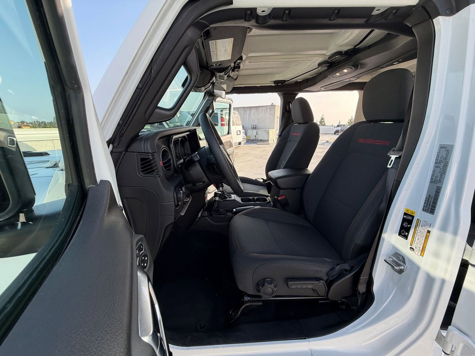 Thumbnail: 2025 Jeep Wrangler - 27