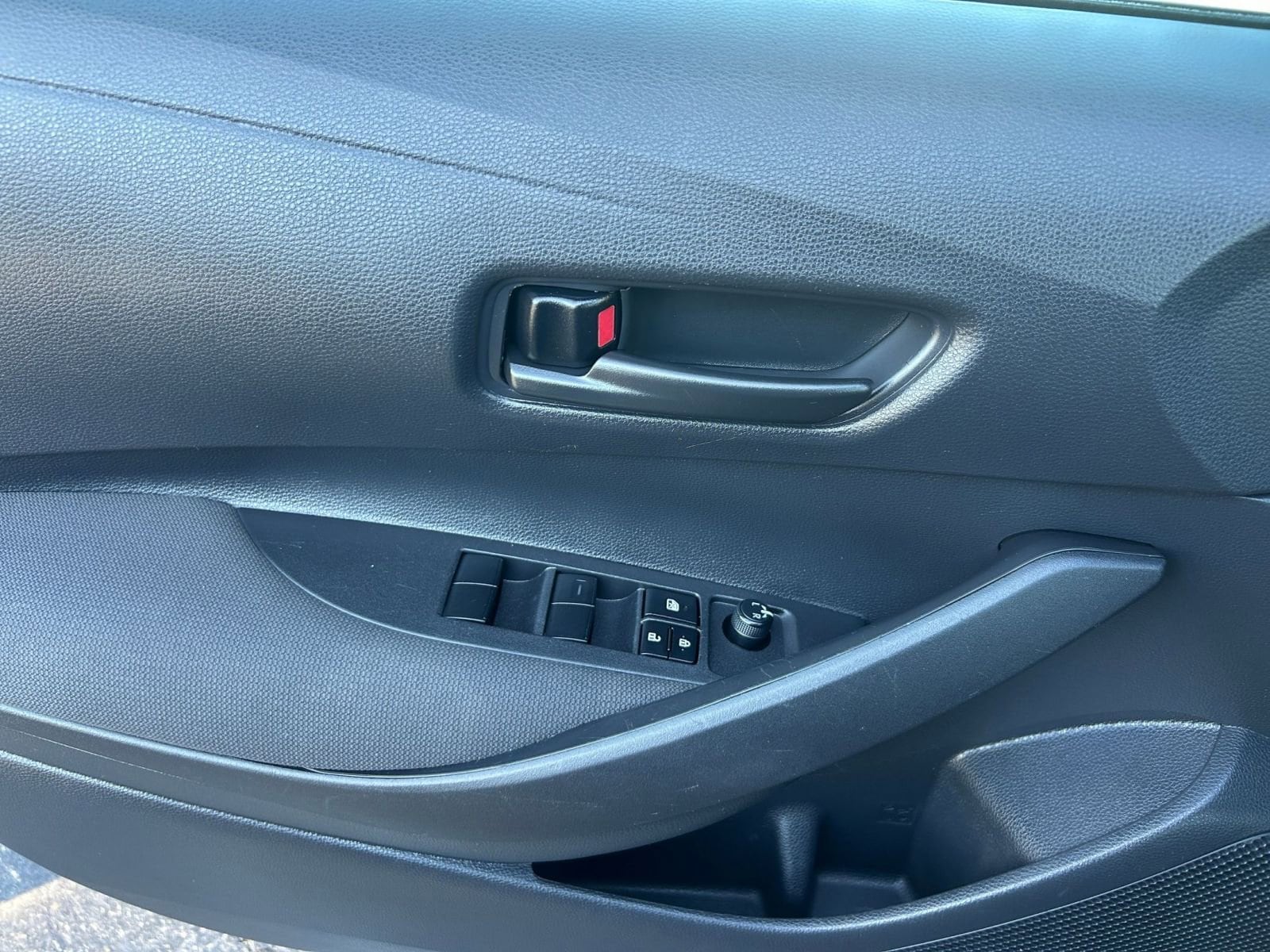 Thumbnail: 2025 Toyota Corolla - 20