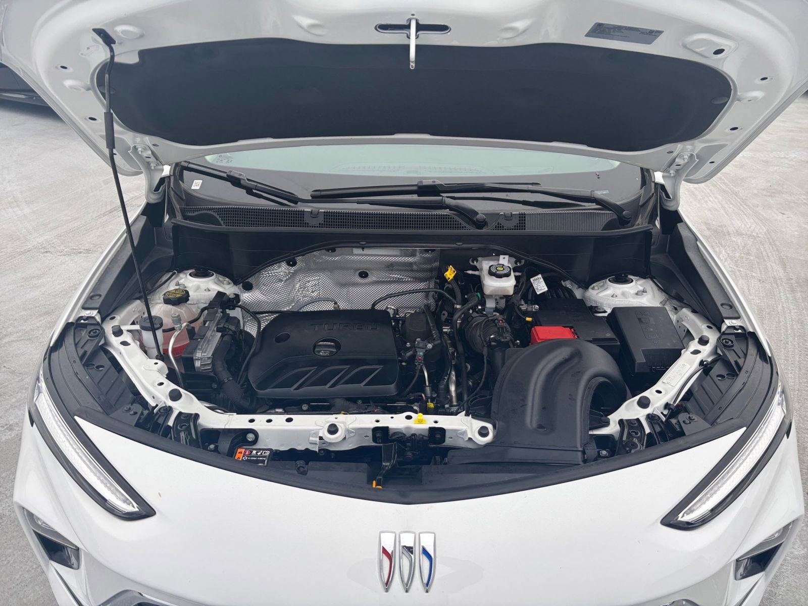 Thumbnail: 2025 Buick Encore GX - 30