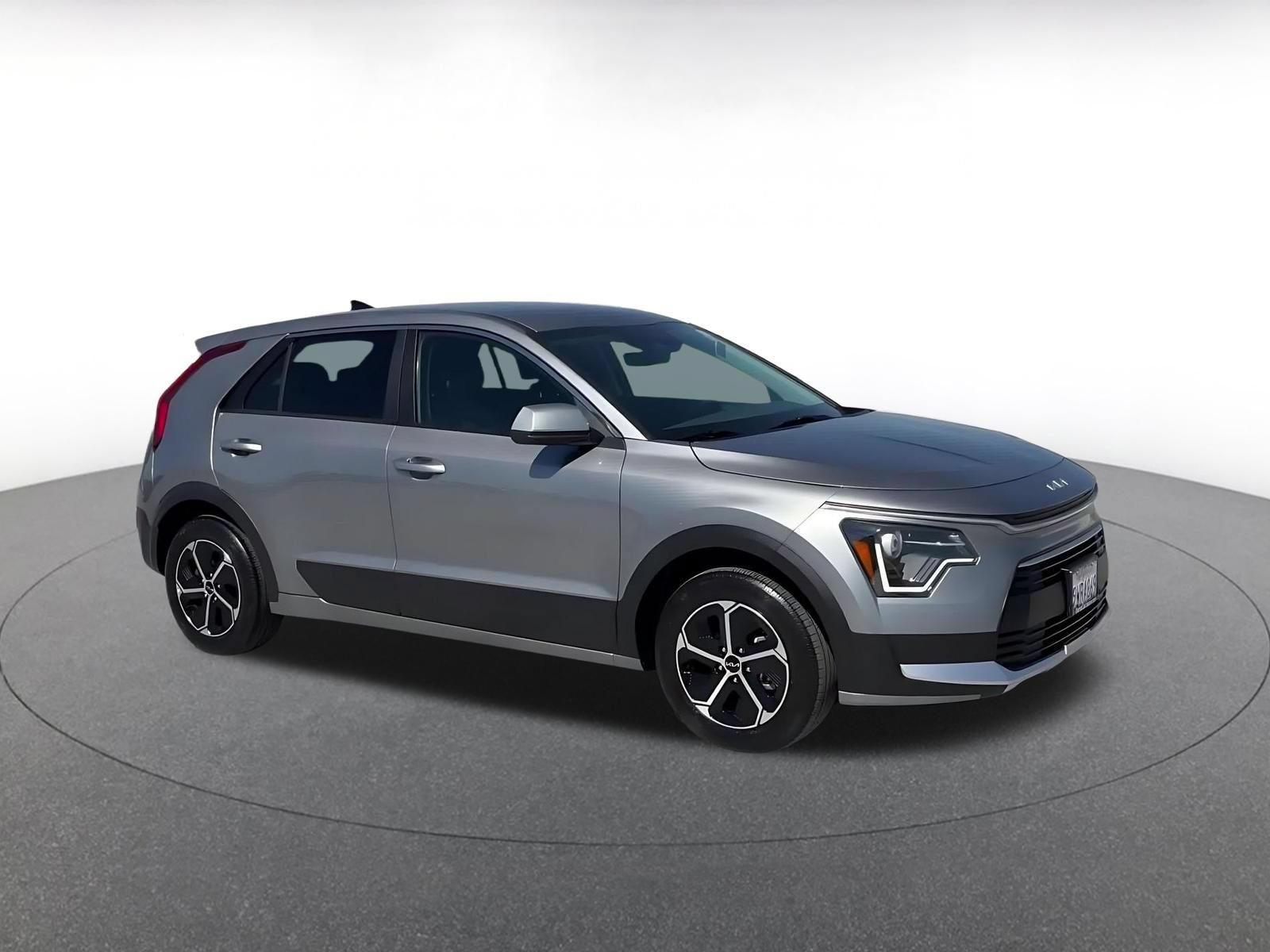 Thumbnail: 2026 Kia Niro - 2