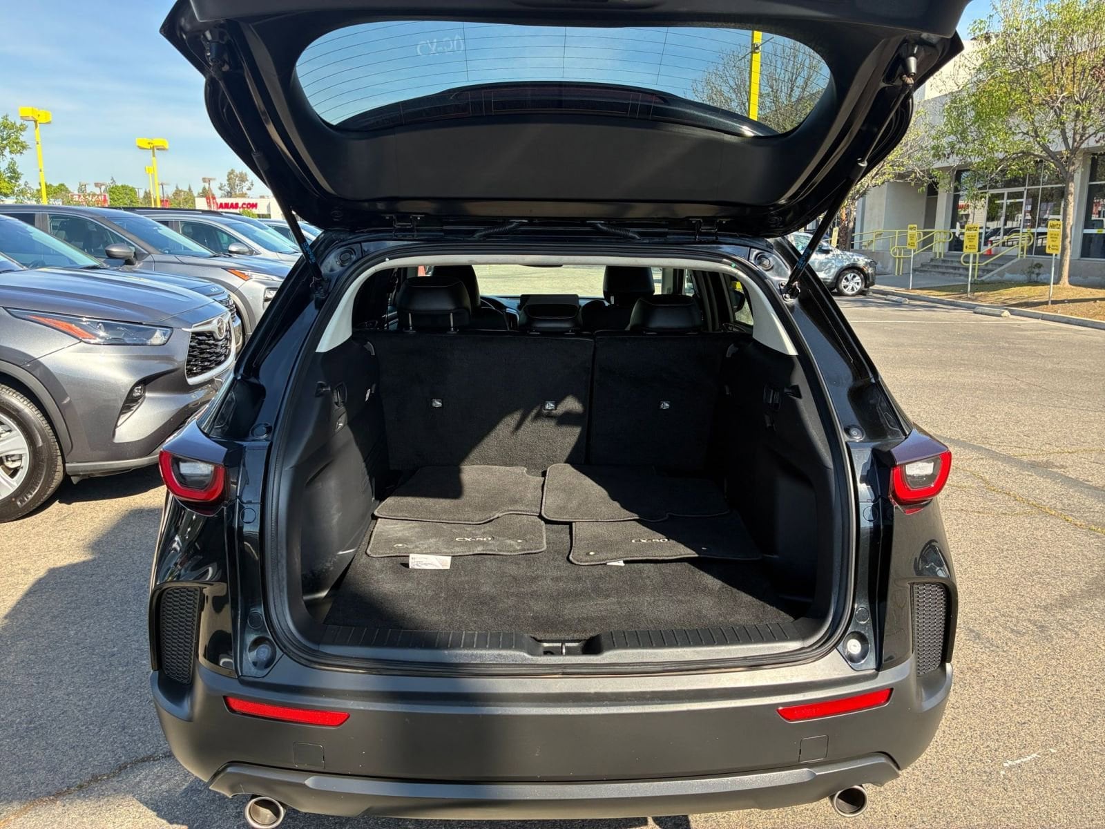 Thumbnail: 2025 Mazda CX-50 - 30