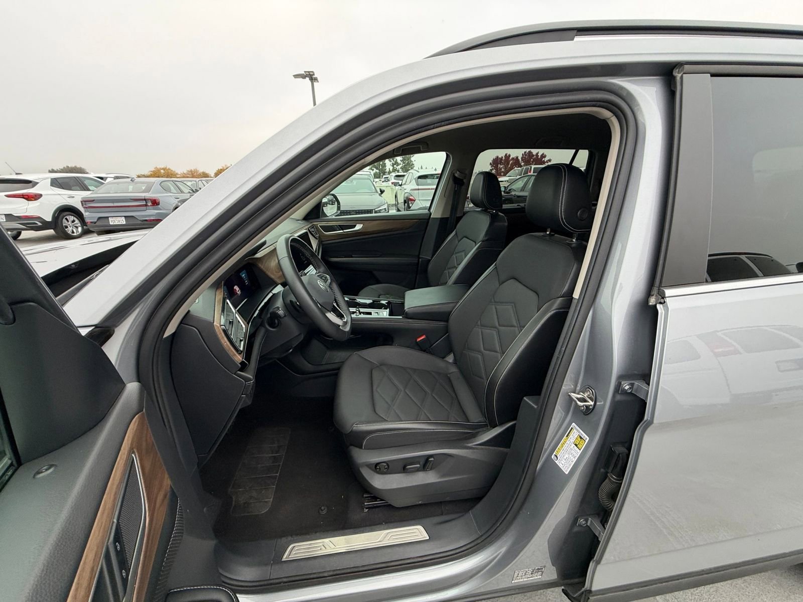 Thumbnail: 2024 Volkswagen Atlas - 27