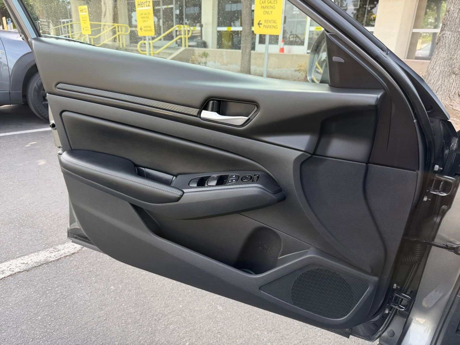 Thumbnail: 2024 Nissan Altima - 20