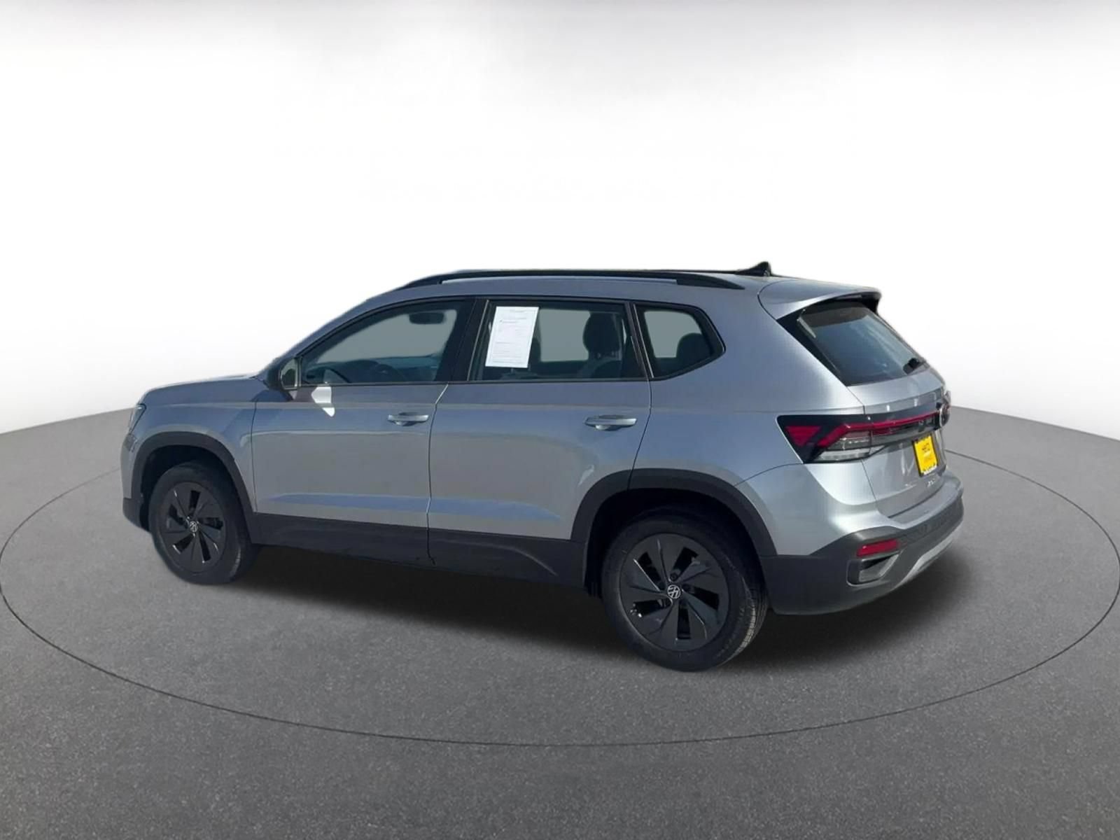 Thumbnail: 2026 Volkswagen Taos - 10