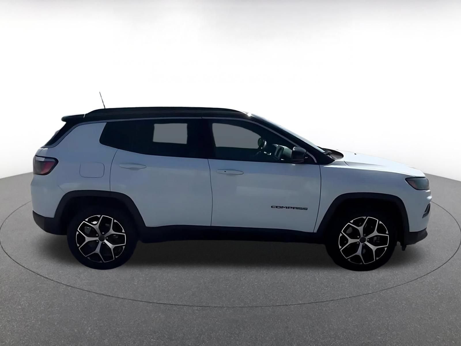 Thumbnail: 2025 Jeep Compass - 16