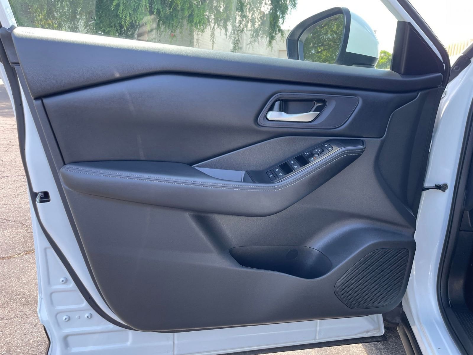 2024 Nissan Rogue SV 25