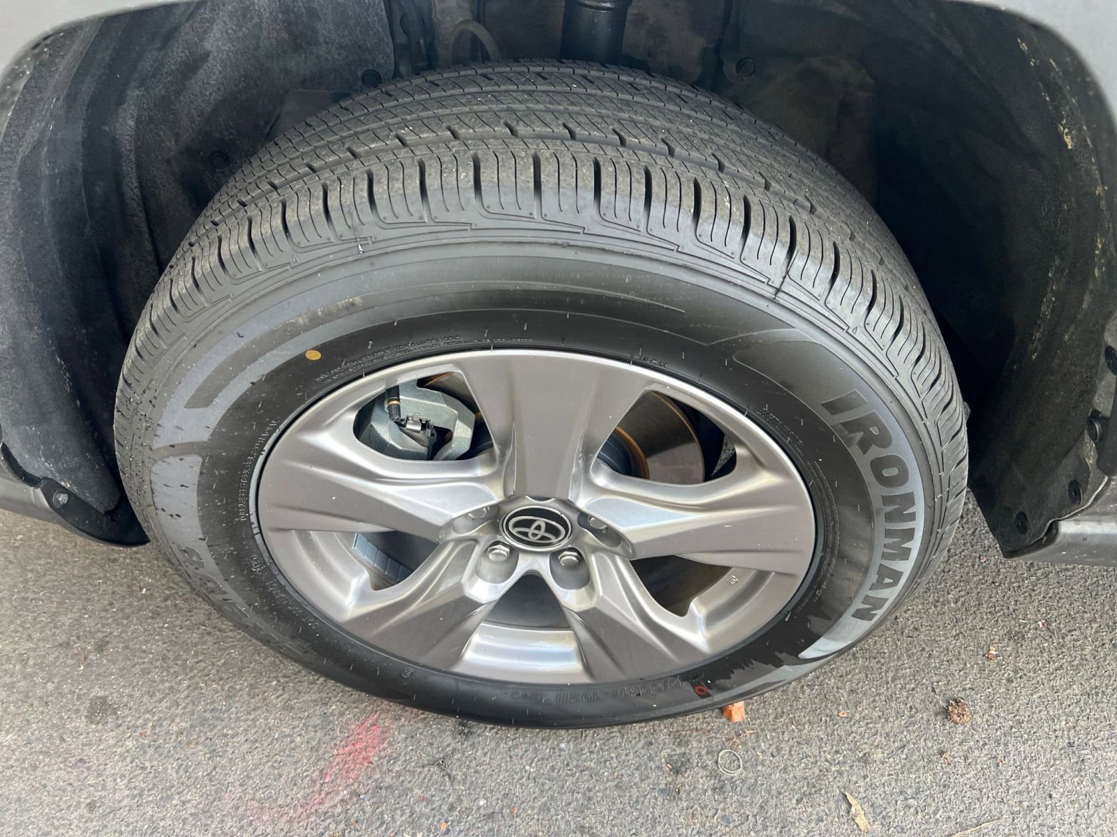 Thumbnail: 2025 Toyota RAV4 - 29