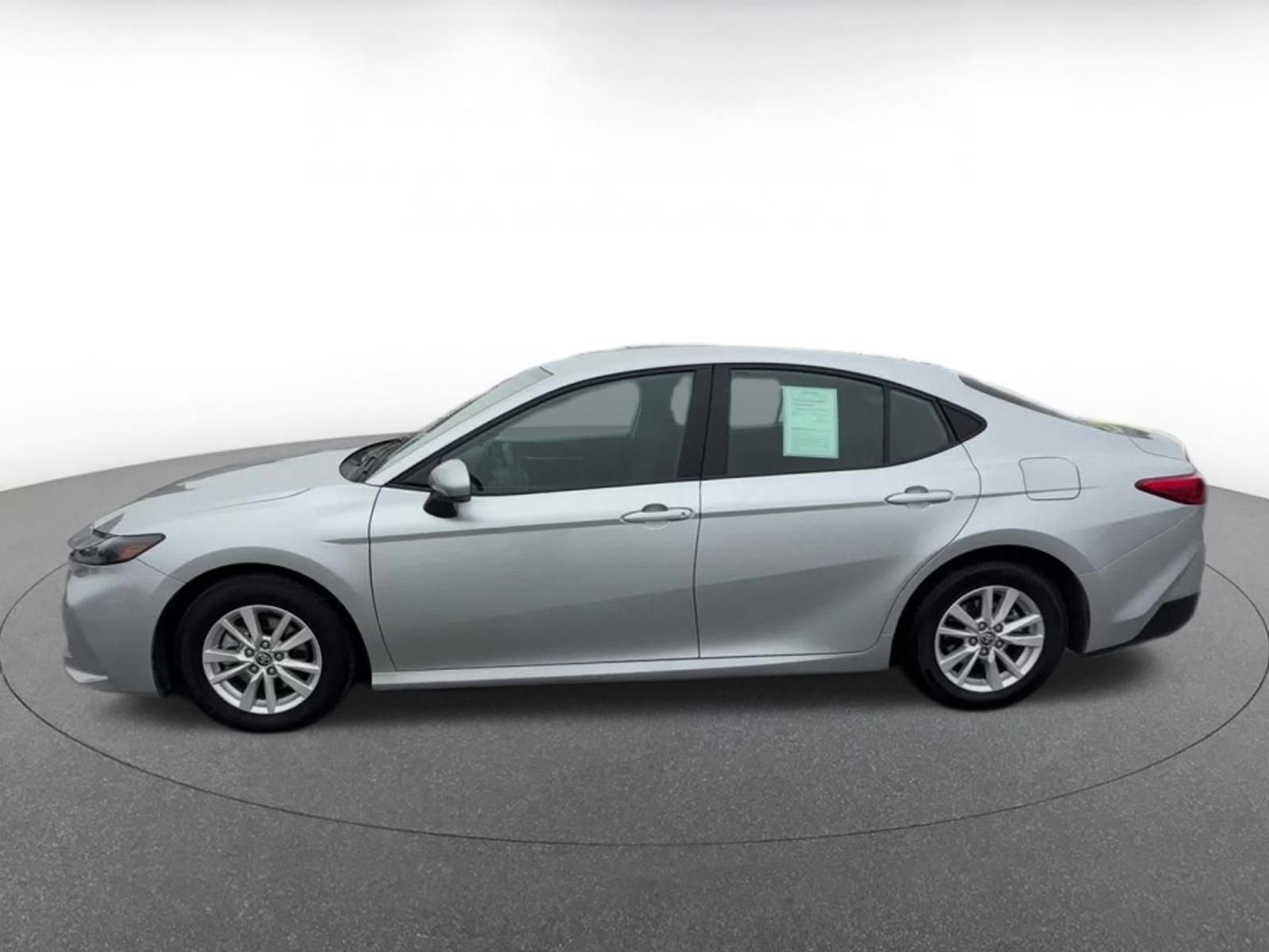 Thumbnail: 2025 Toyota Camry - 9