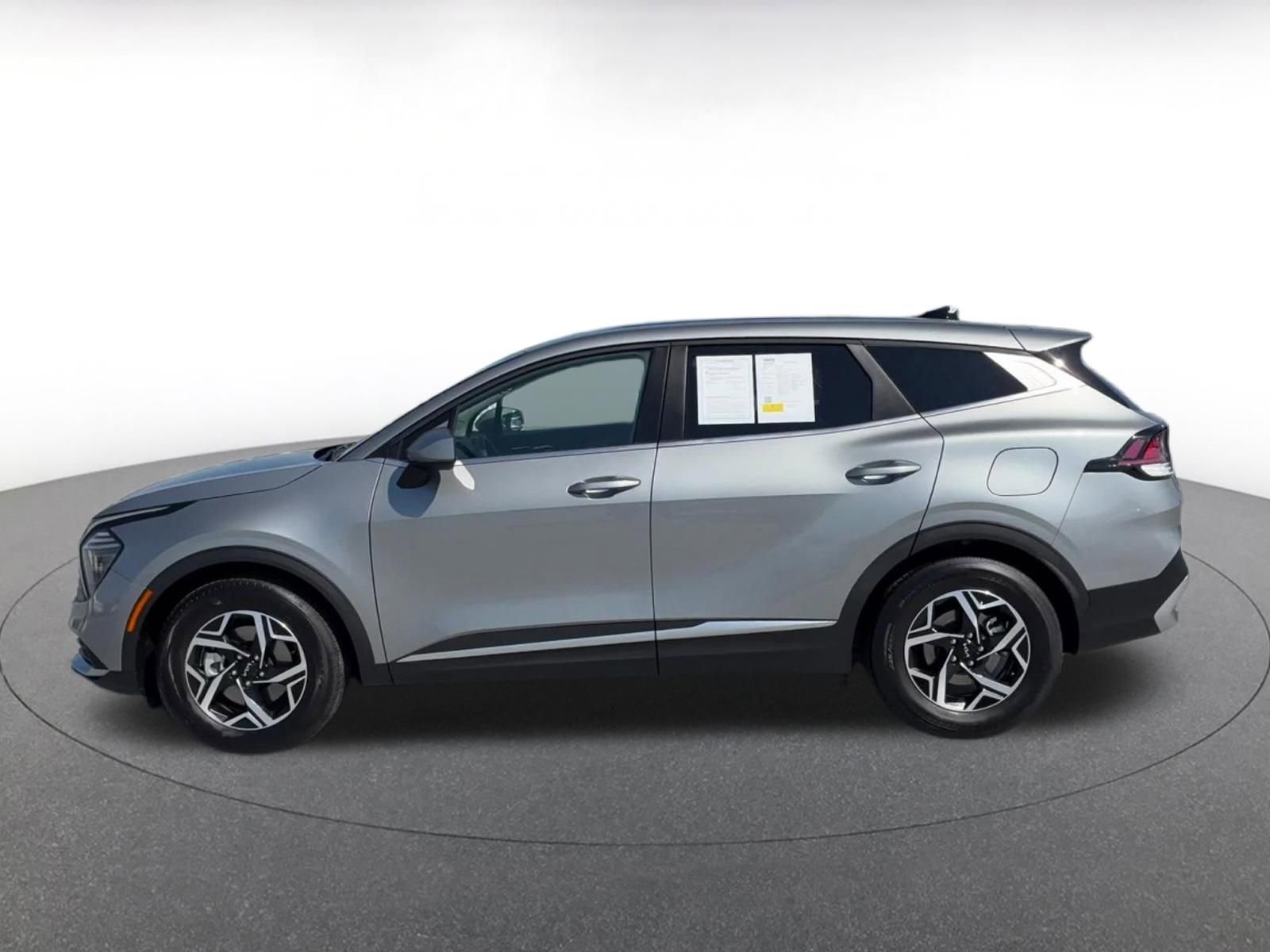 Thumbnail: 2025 Kia Sportage - 9