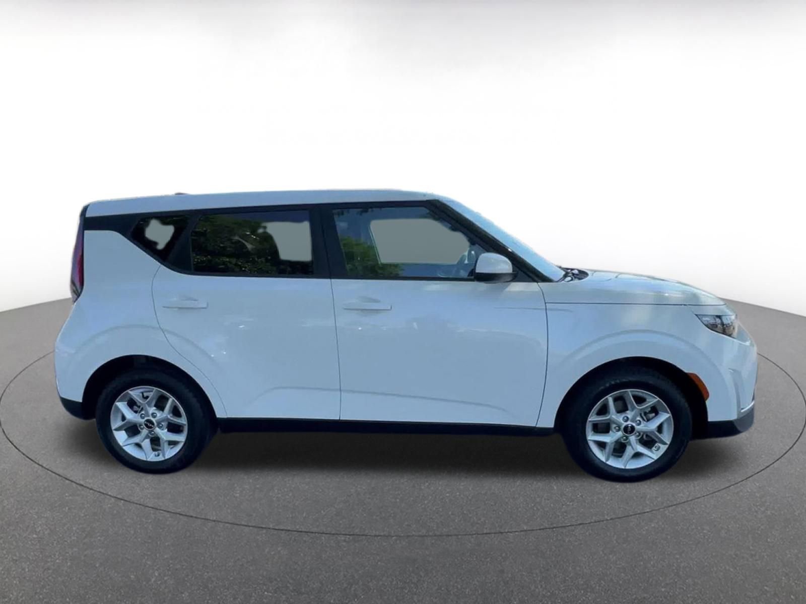 Thumbnail: 2023 Kia Soul - 21