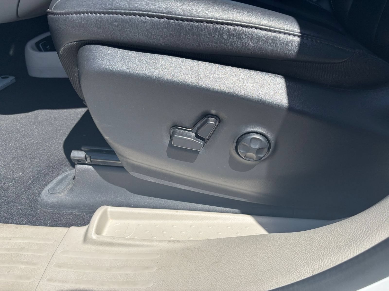 Thumbnail: 2024 Chrysler Pacifica - 21