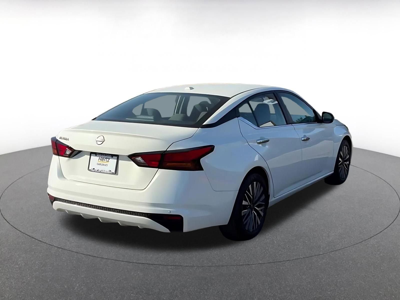 Thumbnail: 2025 Nissan Altima - 15