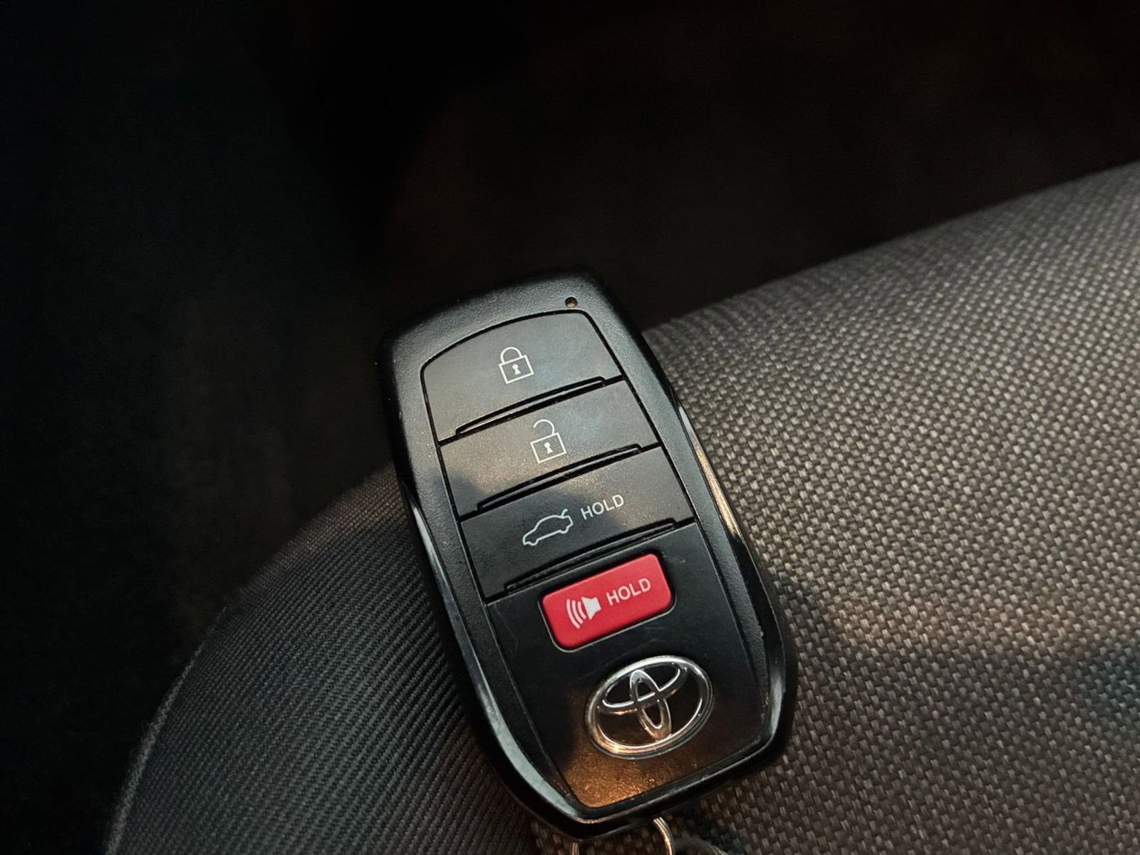 Thumbnail: 2025 Toyota Camry - 22