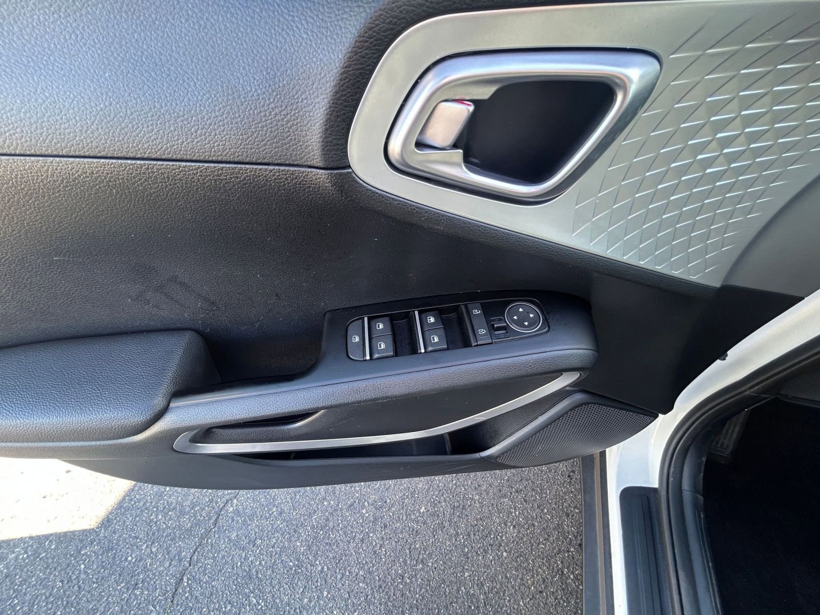 Thumbnail: 2025 Kia Soul - 18