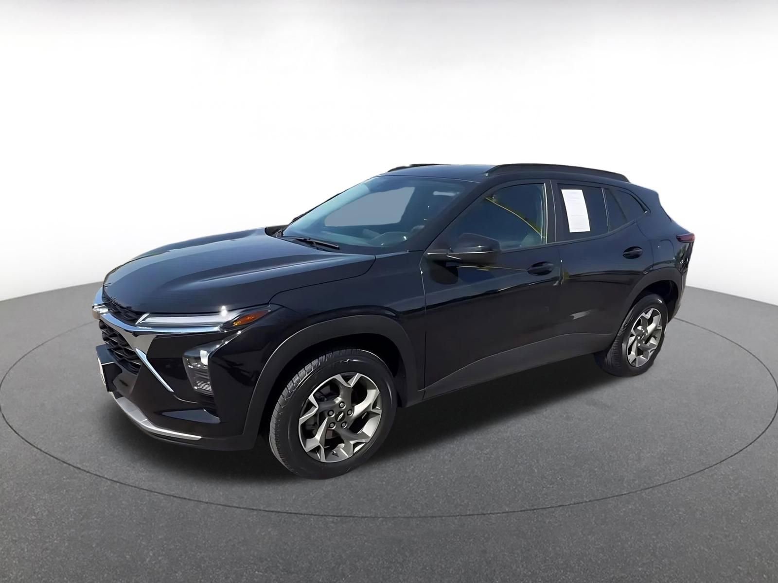 Thumbnail: 2025 Chevrolet Trax - 8