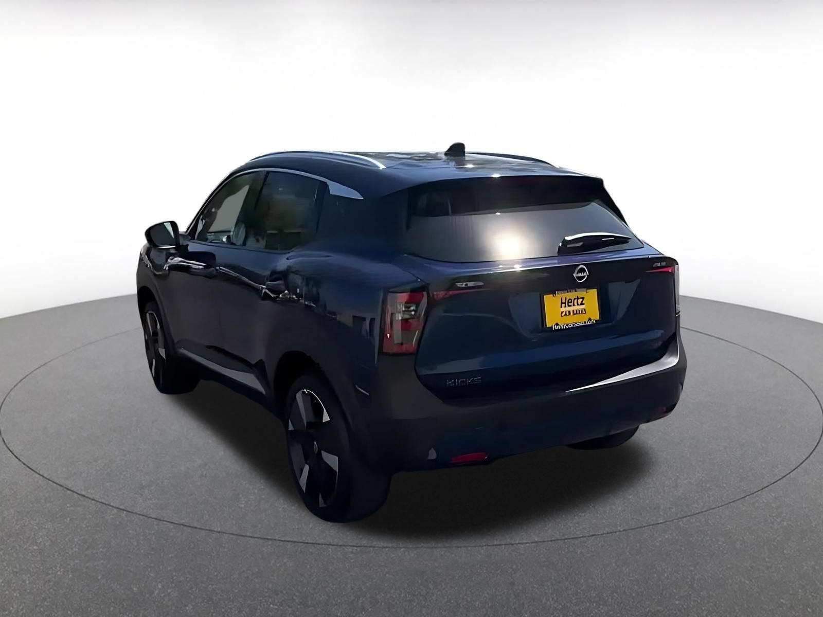 Thumbnail: 2026 Nissan Kicks - 11