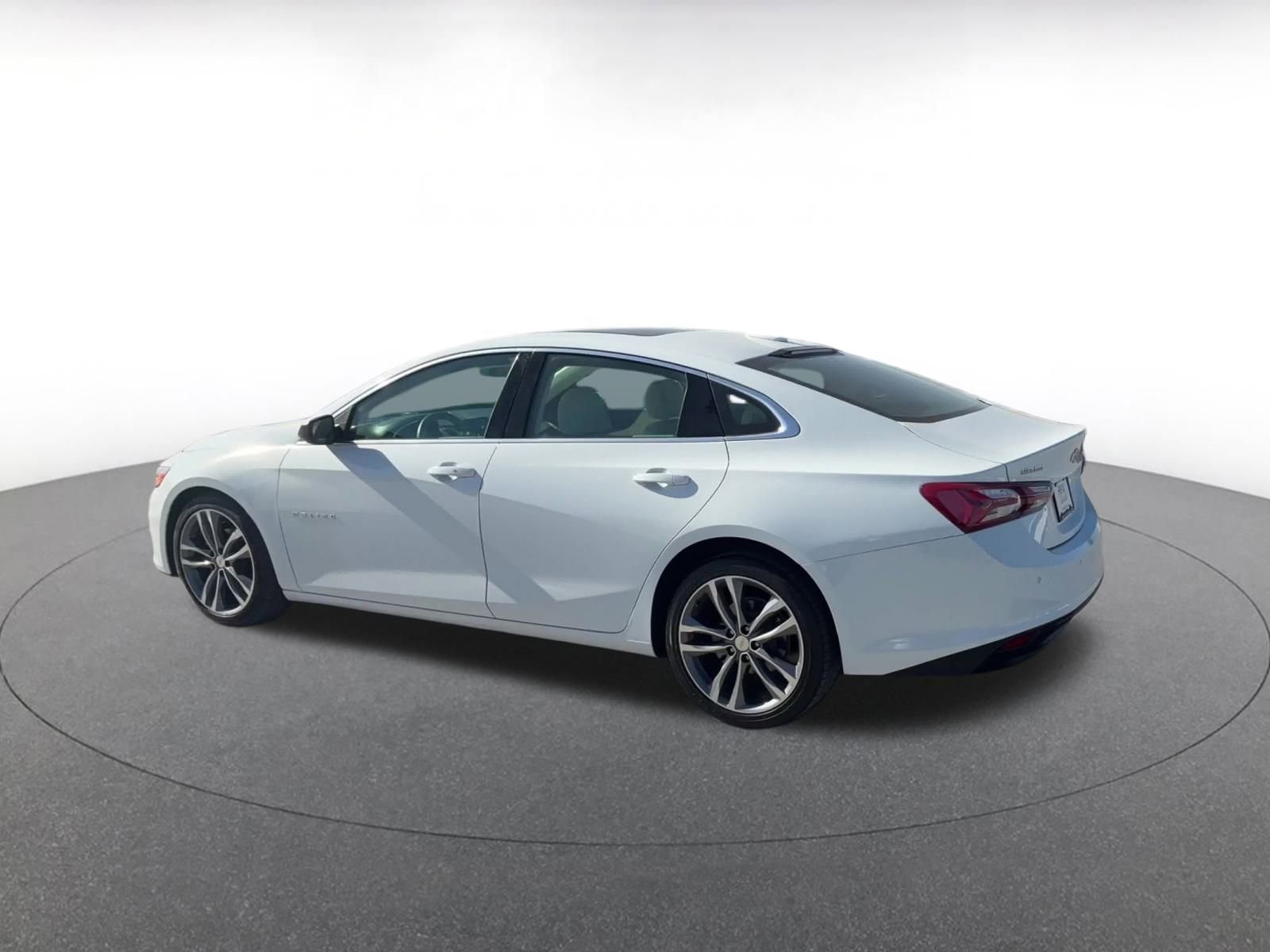 Thumbnail: 2024 Chevrolet Malibu - 10