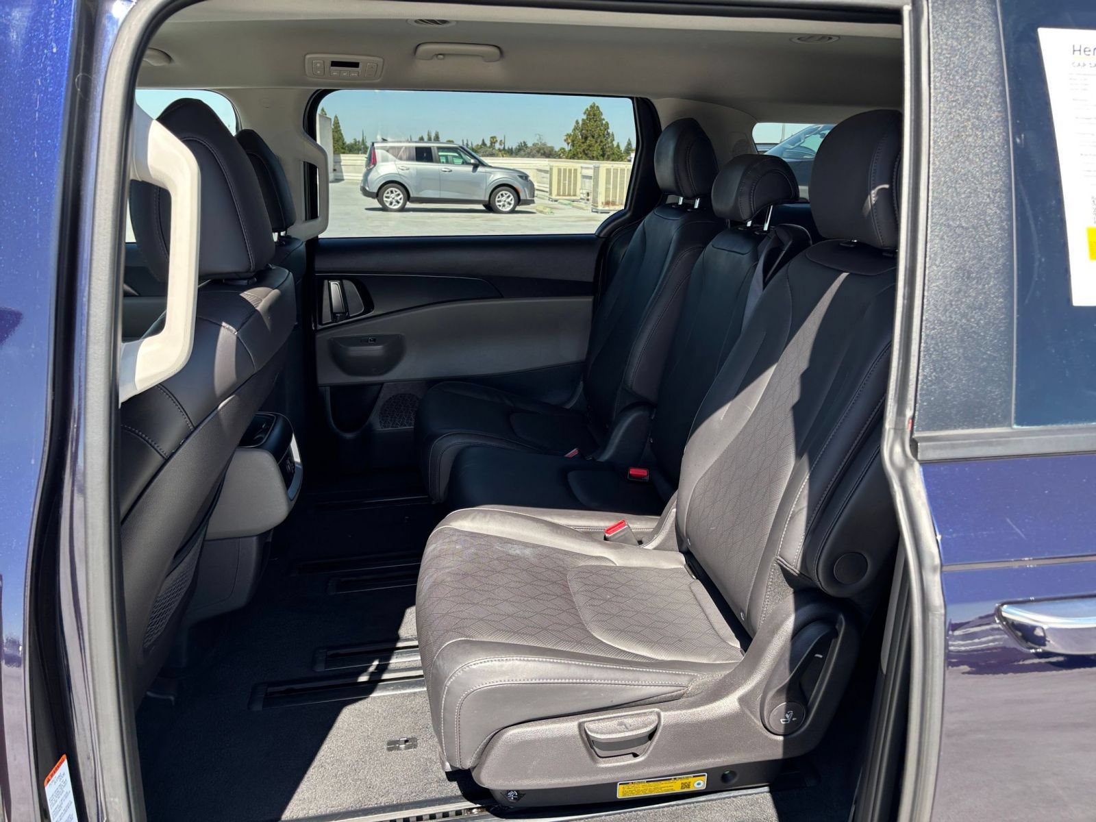 Thumbnail: 2026 Kia Carnival - 28