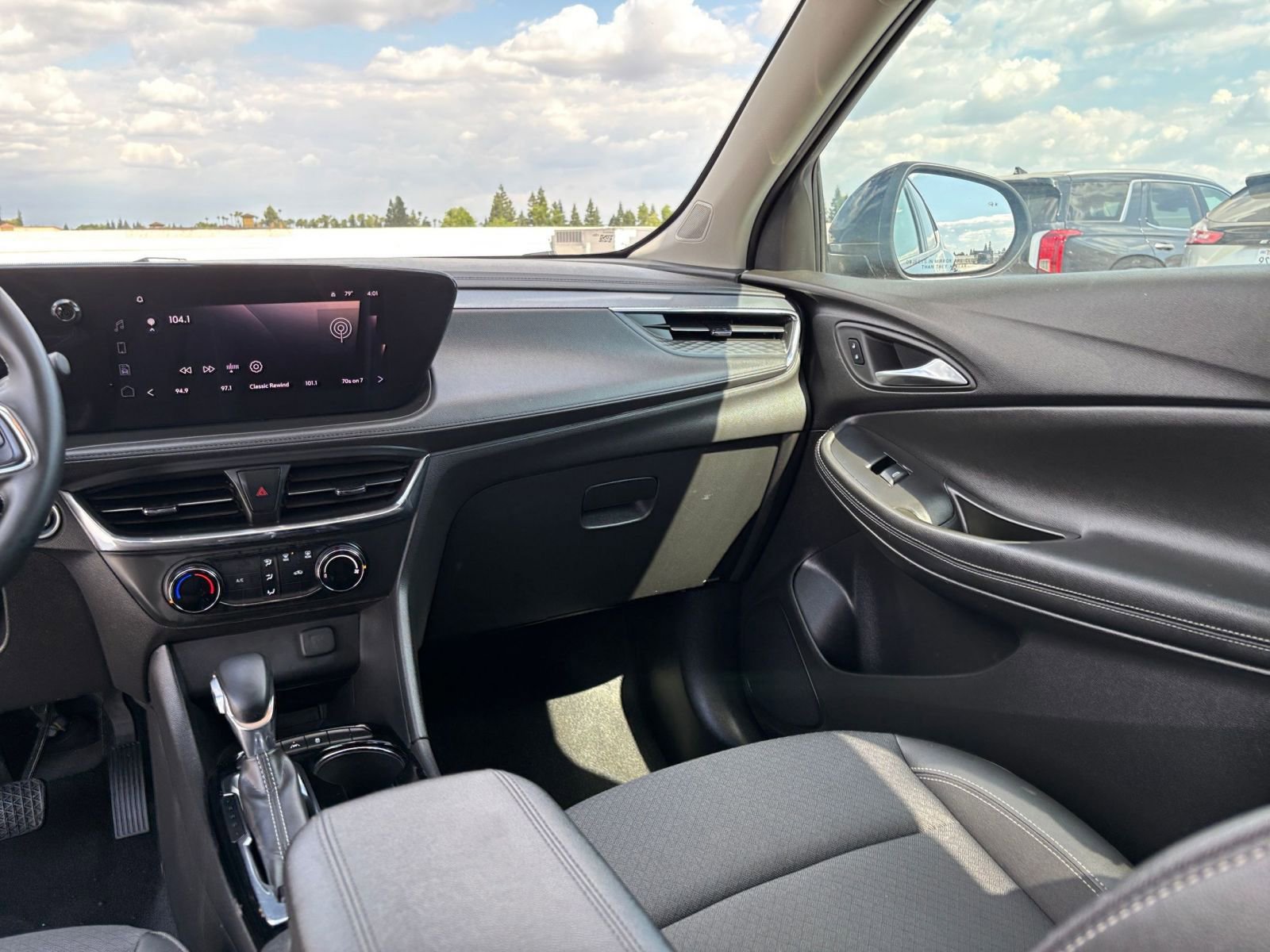 Thumbnail: 2025 Buick Encore GX - 34