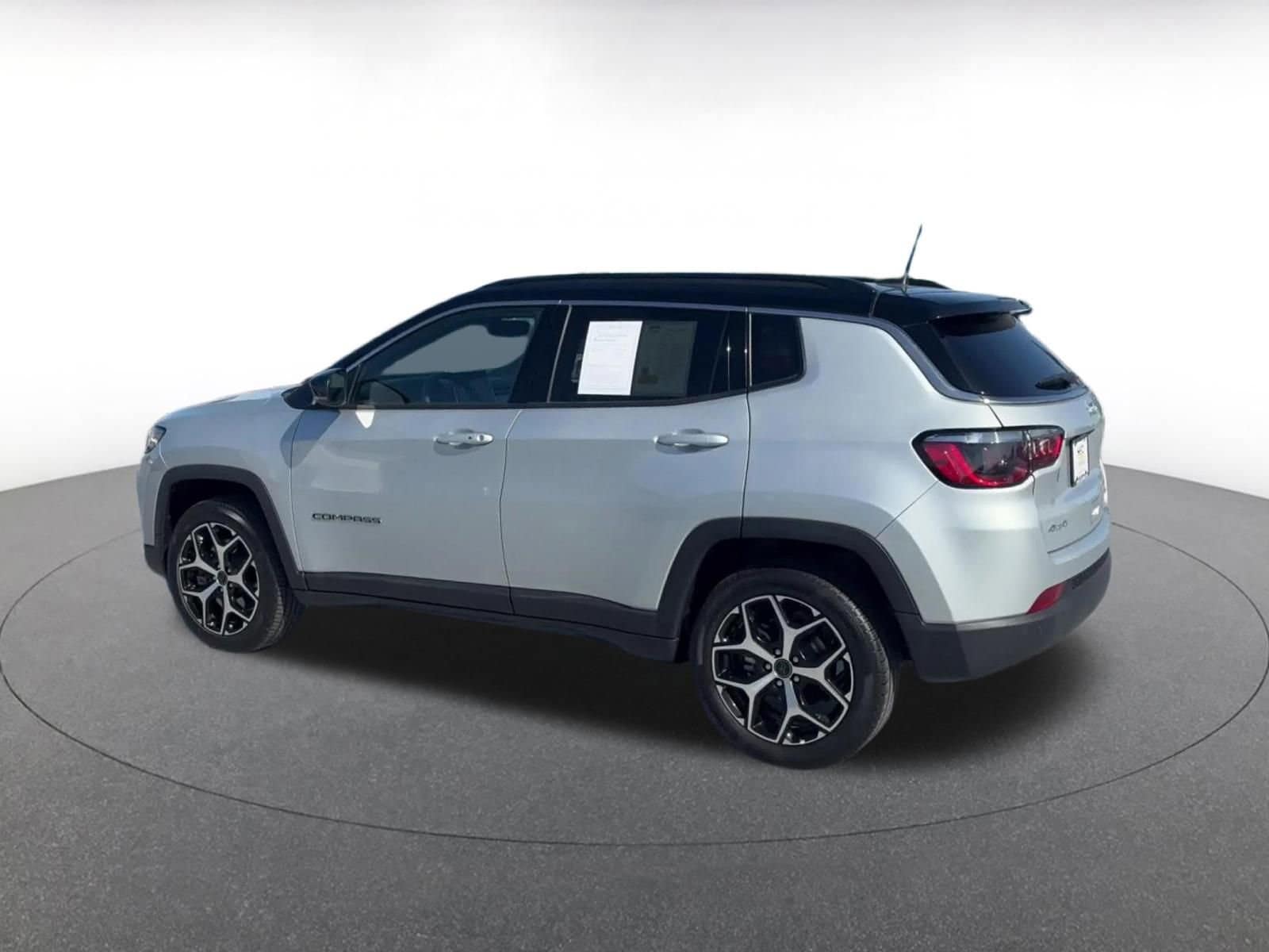 Thumbnail: 2025 Jeep Compass - 10