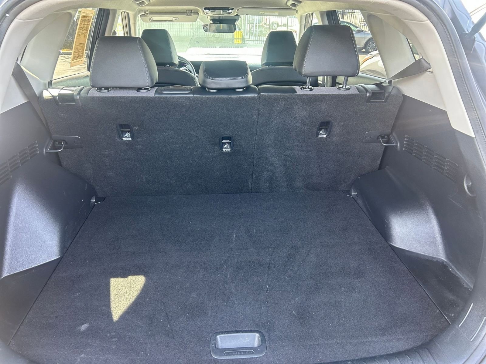 Thumbnail: 2025 Kia Seltos - 32