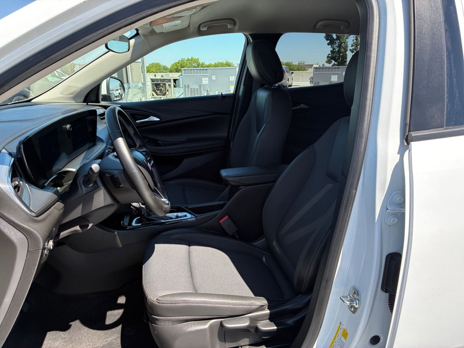 Thumbnail: 2025 Buick Encore GX - 25
