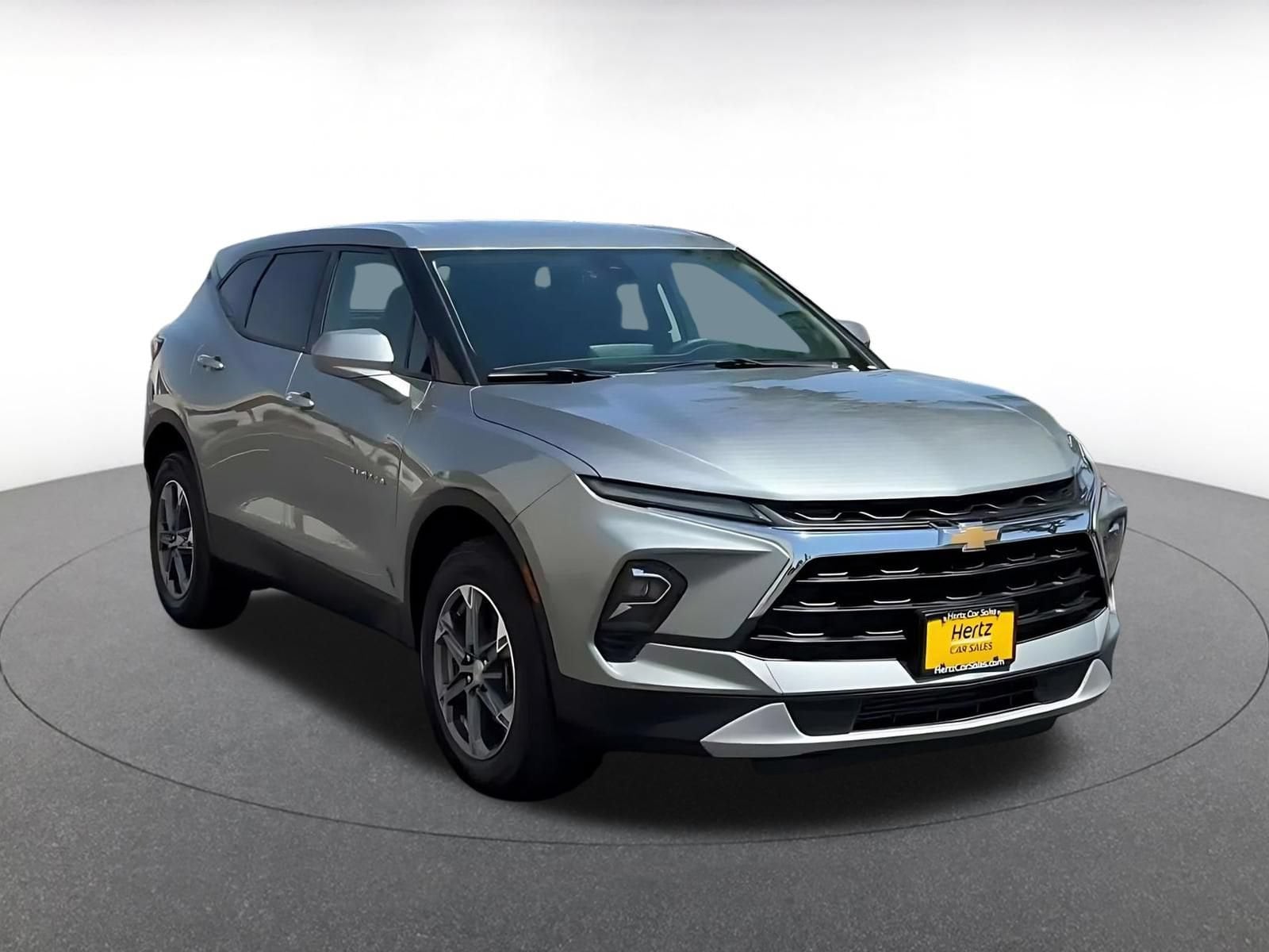 Thumbnail: 2026 Chevrolet Blazer - 3