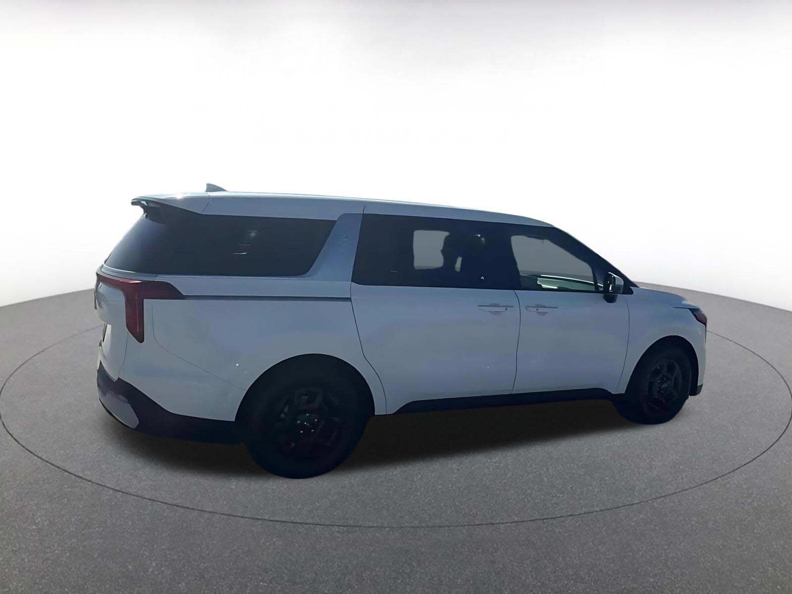 Thumbnail: 2026 Kia Carnival - 14