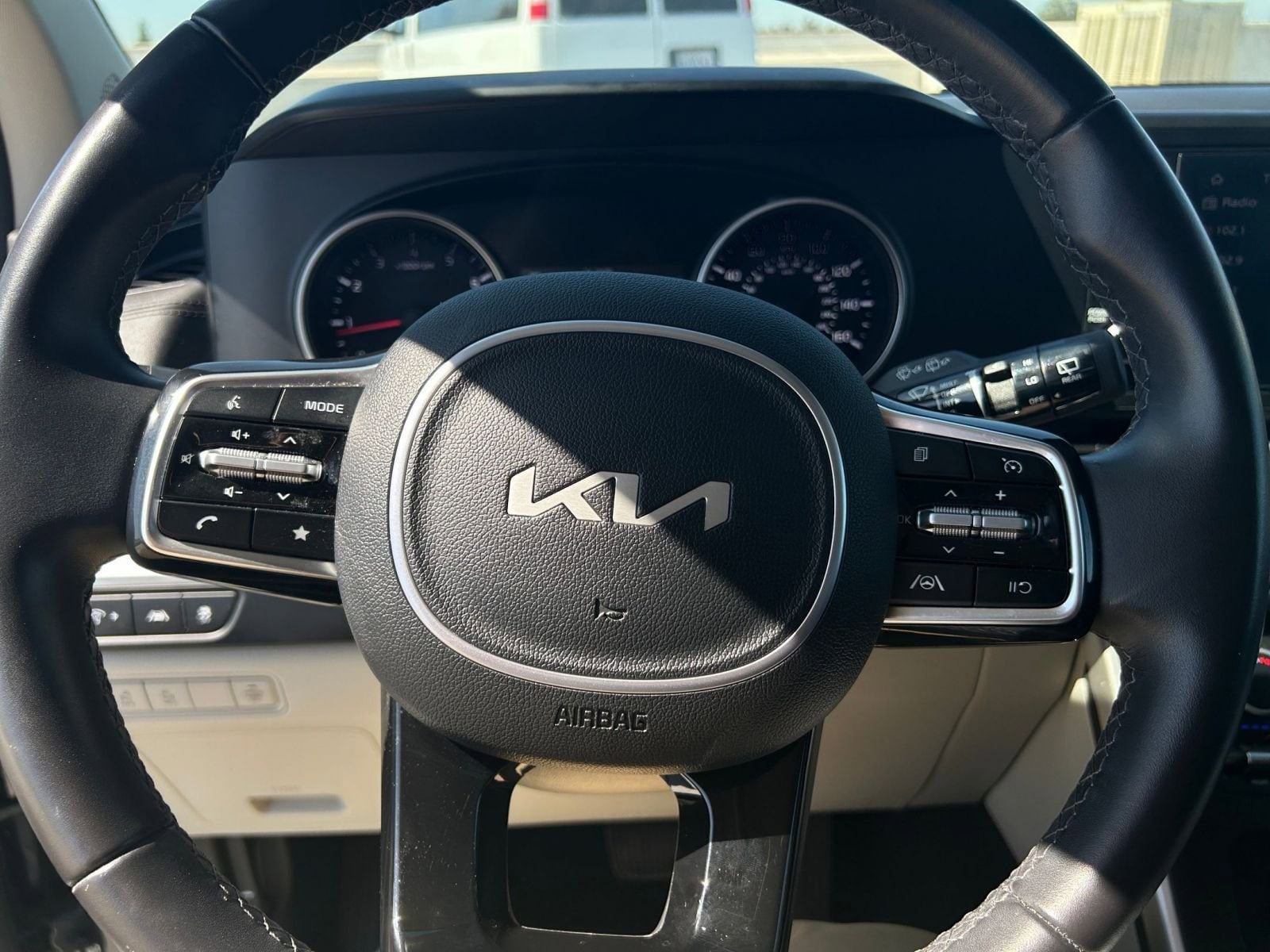 Thumbnail: 2024 Kia Carnival - 27