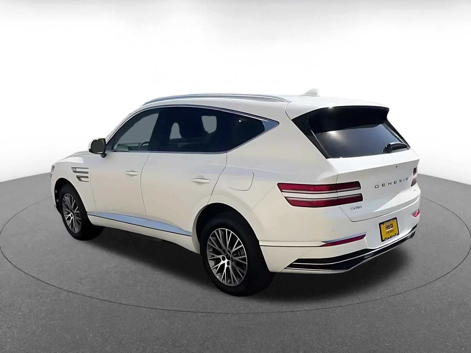 Thumbnail: 2026 Genesis GV80 - 8