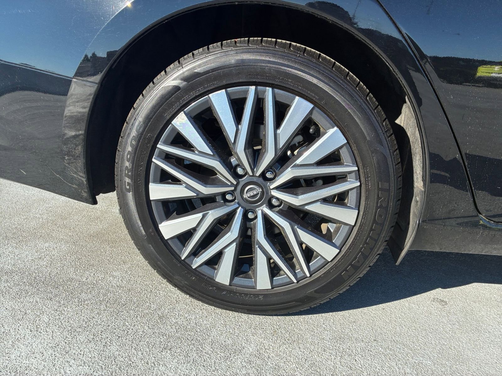 Thumbnail: 2025 Nissan Altima - 29