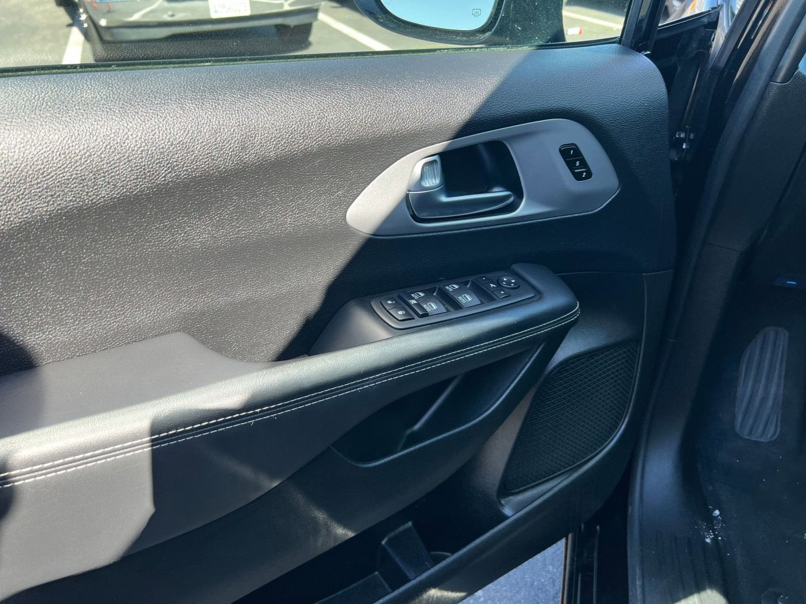 Thumbnail: 2025 Chrysler Pacifica - 20