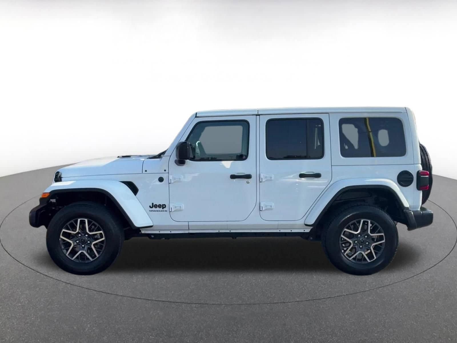 Thumbnail: 2025 Jeep Wrangler - 9