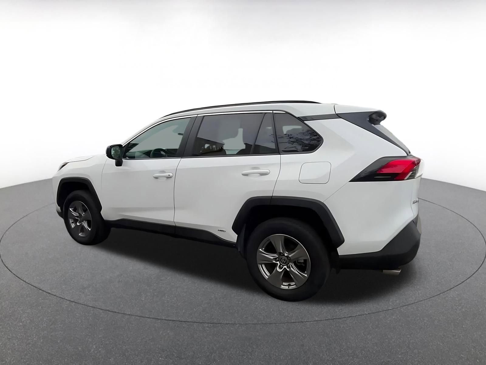 Thumbnail: 2025 Toyota RAV4 - 9