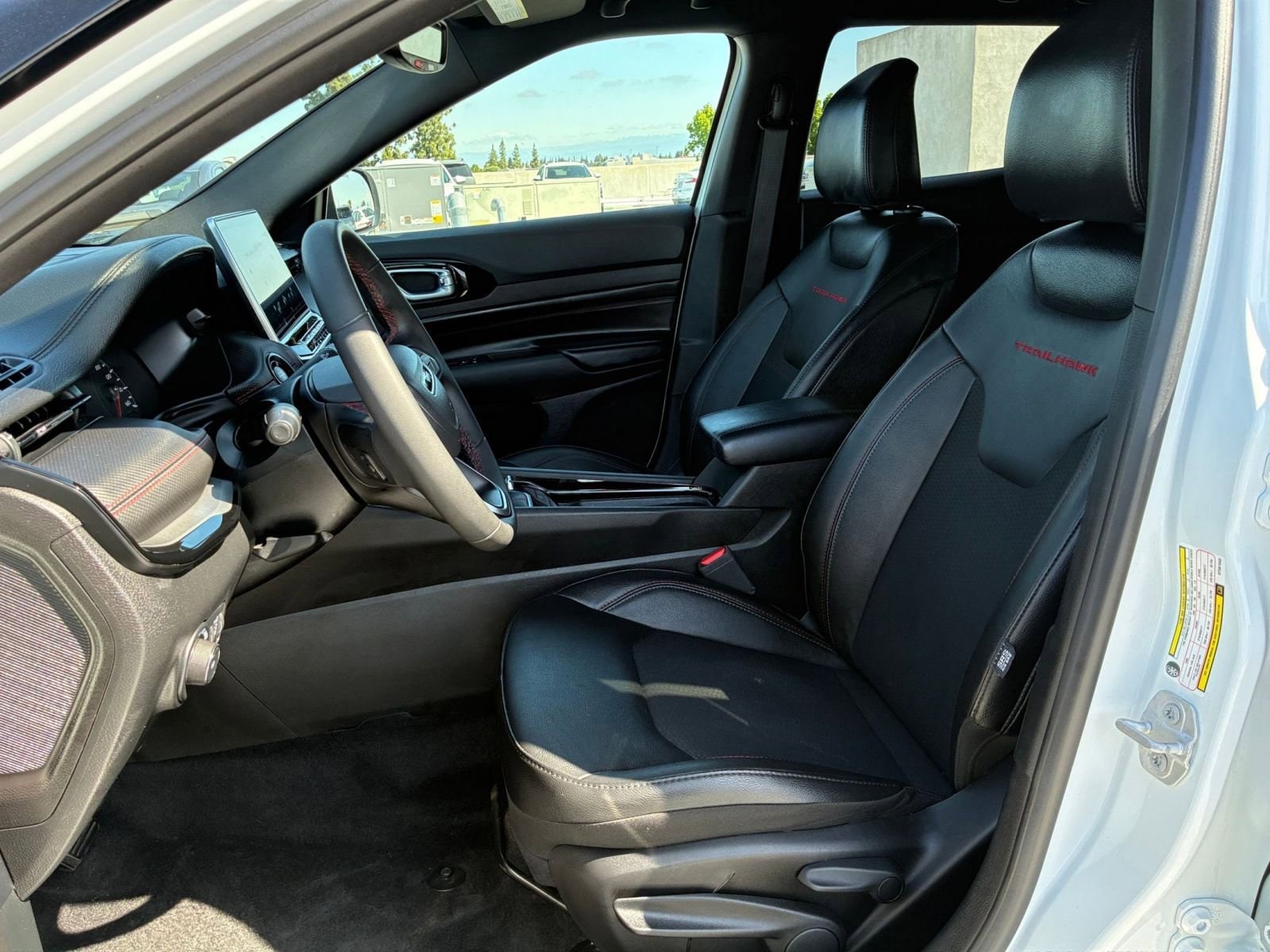 Thumbnail: 2025 Jeep Compass - 27